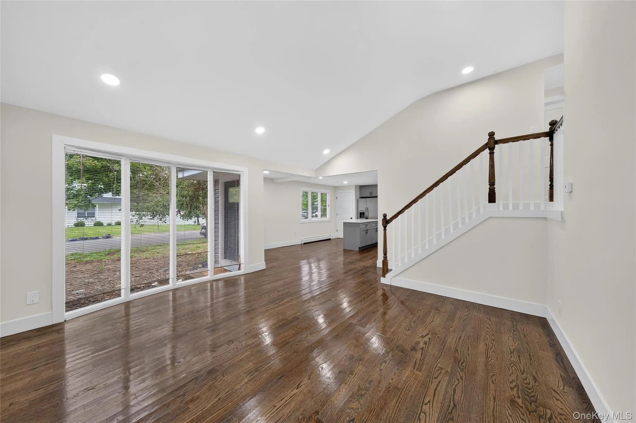 2202 Fire Avenue, Brookhaven, NY, 5 Bedrooms Bedrooms, 10 Rooms Rooms,4 BathroomsBathrooms,Residential,For Rent,Fire,0,1029029 2202 Fire Avenue, Brookhaven, NY, 5 Bedrooms Bedrooms, 10 Rooms Rooms,4 BathroomsBathrooms,Residential,For Rent,Fire,0,1029029