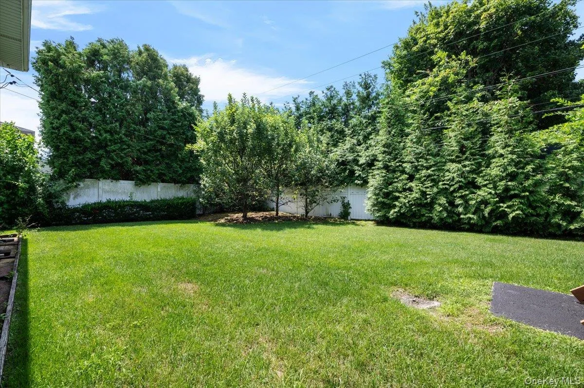26 Acorn Lane, Oyster Bay, NY, 4 Bedrooms Bedrooms, 8 Rooms Rooms,2 BathroomsBathrooms,Residential,For Rent,Acorn,0,1029033 26 Acorn Lane, Oyster Bay, NY, 4 Bedrooms Bedrooms, 8 Rooms Rooms,2 BathroomsBathrooms,Residential,For Rent,Acorn,0,1029033
