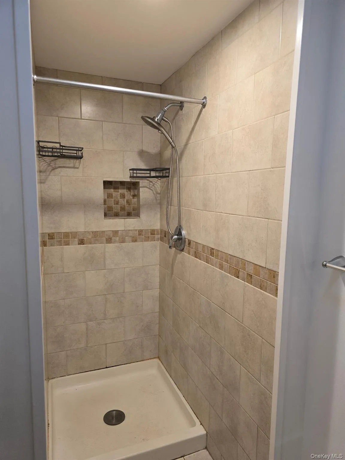 267 Plainfield Avenue, Hempstead, NY, 2 Bedrooms Bedrooms, 4 Rooms Rooms,2 BathroomsBathrooms,Residential Lease,For Rent,Plainfield,0,1029034 267 Plainfield Avenue, Hempstead, NY, 2 Bedrooms Bedrooms, 4 Rooms Rooms,2 BathroomsBathrooms,Residential Lease,For Rent,Plainfield,0,1029034