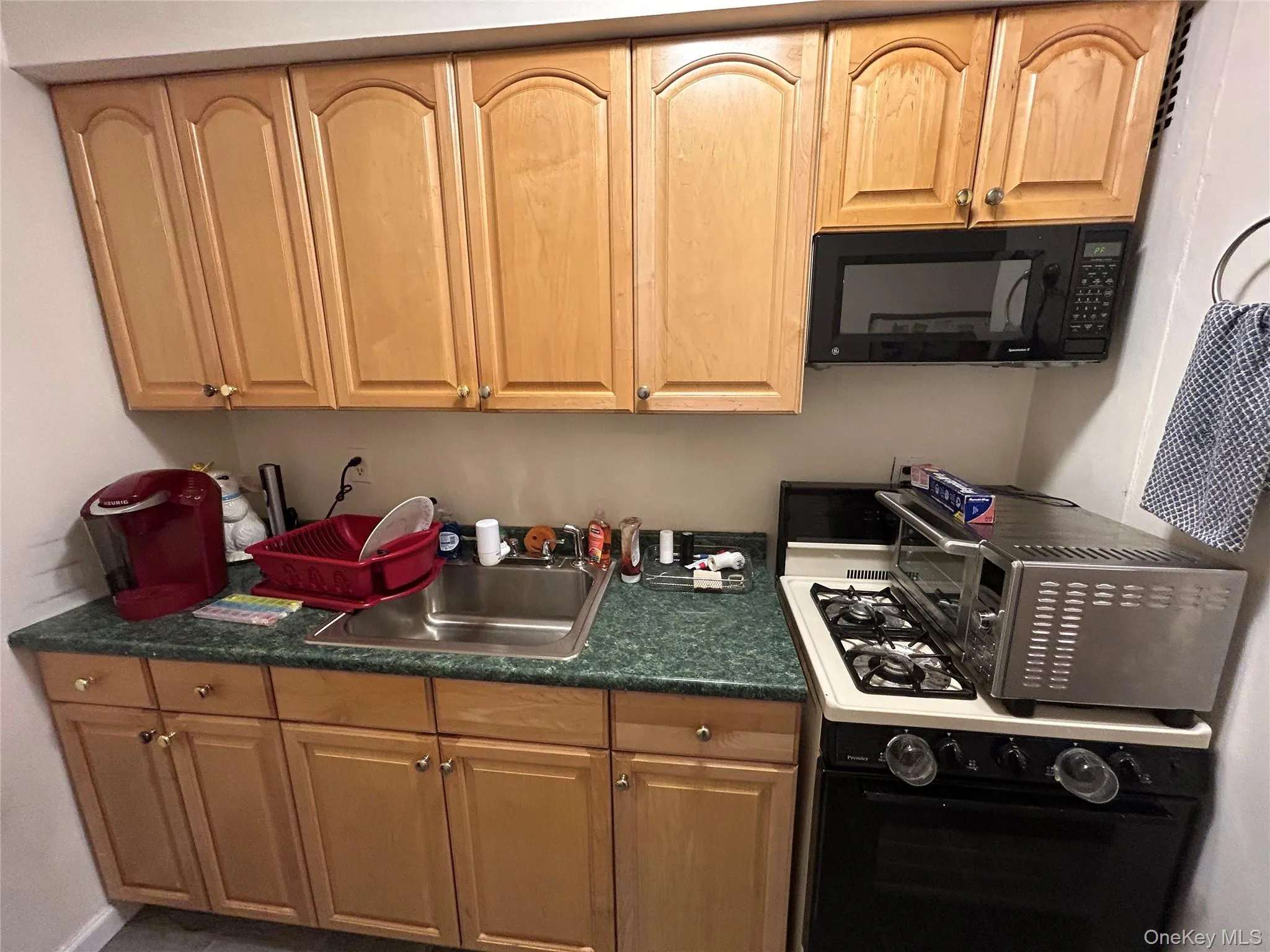 194 Smith Street, Hempstead, NY, 1 Bedroom Bedrooms, 3 Rooms Rooms,1 BathroomBathrooms,Residential,For Rent,Smith Street,0,1029037 194 Smith Street, Hempstead, NY, 1 Bedroom Bedrooms, 3 Rooms Rooms,1 BathroomBathrooms,Residential,For Rent,Smith Street,0,1029037