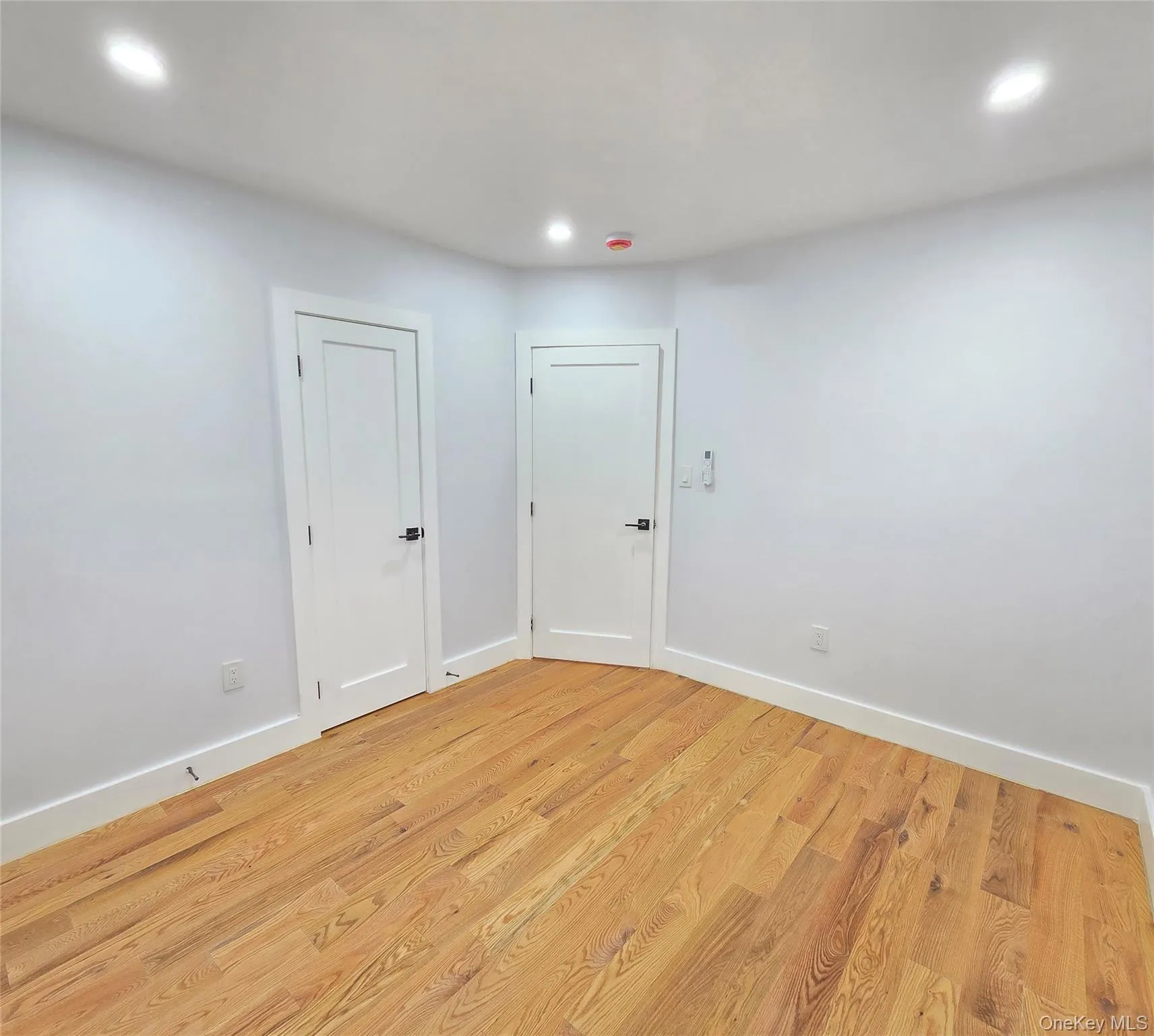 21624 132nd Avenue, New York, NY, 6 Bedrooms Bedrooms, 10 Rooms Rooms,3 BathroomsBathrooms,Residential,For Rent,132nd,0,1029038 21624 132nd Avenue, New York, NY, 6 Bedrooms Bedrooms, 10 Rooms Rooms,3 BathroomsBathrooms,Residential,For Rent,132nd,0,1029038