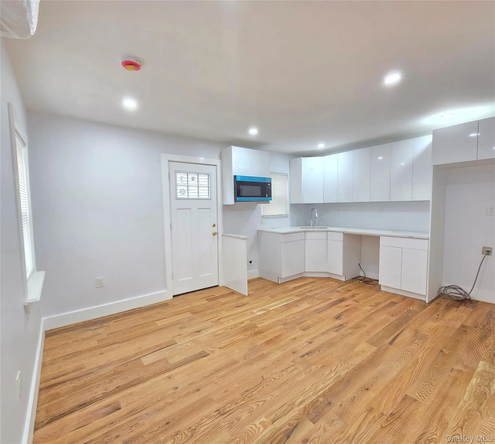 21624 132nd Avenue, New York, NY, 6 Bedrooms Bedrooms, 10 Rooms Rooms,3 BathroomsBathrooms,Residential,For Rent,132nd,0,1029038 21624 132nd Avenue, New York, NY, 6 Bedrooms Bedrooms, 10 Rooms Rooms,3 BathroomsBathrooms,Residential,For Rent,132nd,0,1029038