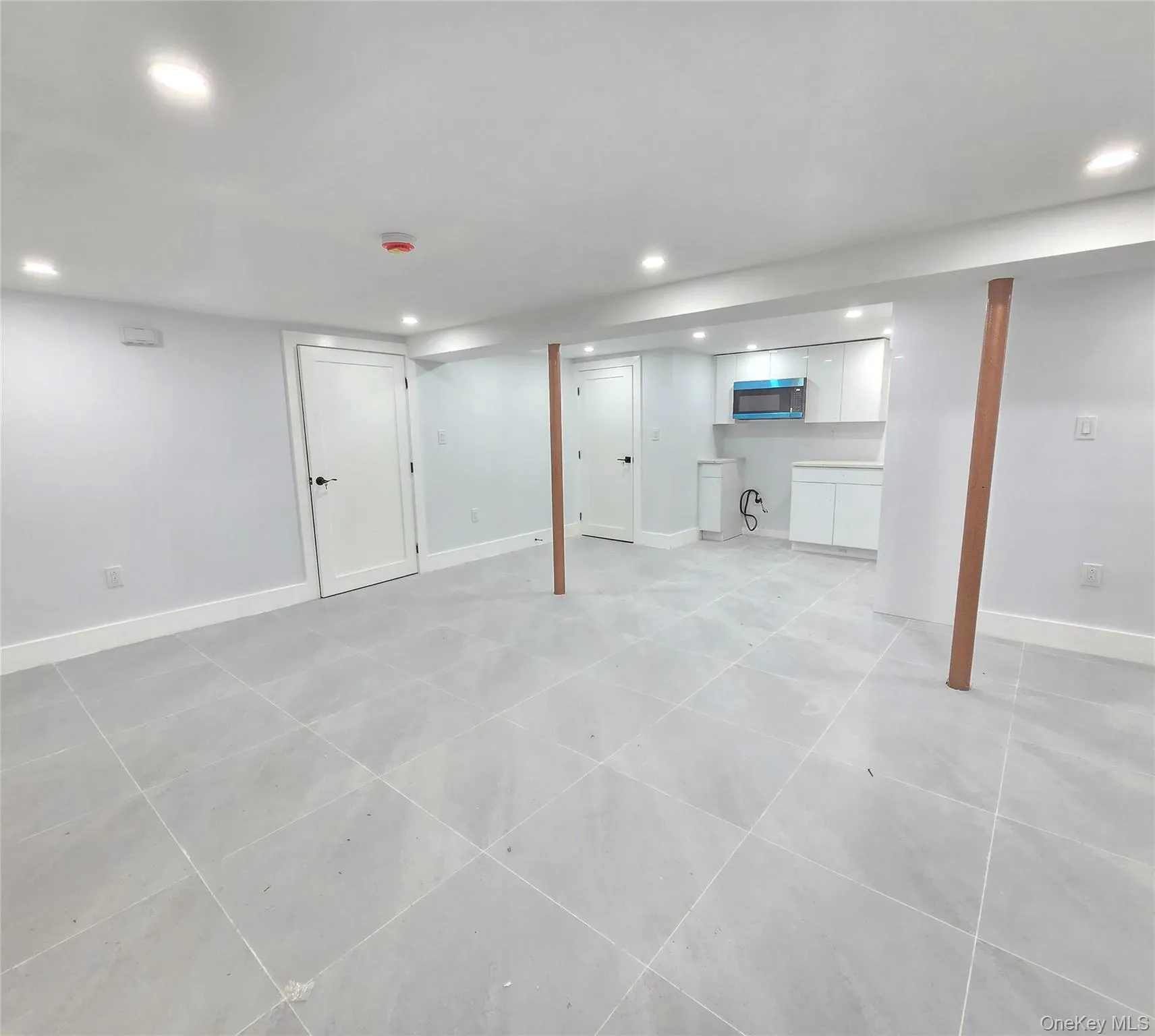 21624 132nd Avenue, New York, NY, 6 Bedrooms Bedrooms, 10 Rooms Rooms,3 BathroomsBathrooms,Residential,For Rent,132nd,0,1029038 21624 132nd Avenue, New York, NY, 6 Bedrooms Bedrooms, 10 Rooms Rooms,3 BathroomsBathrooms,Residential,For Rent,132nd,0,1029038