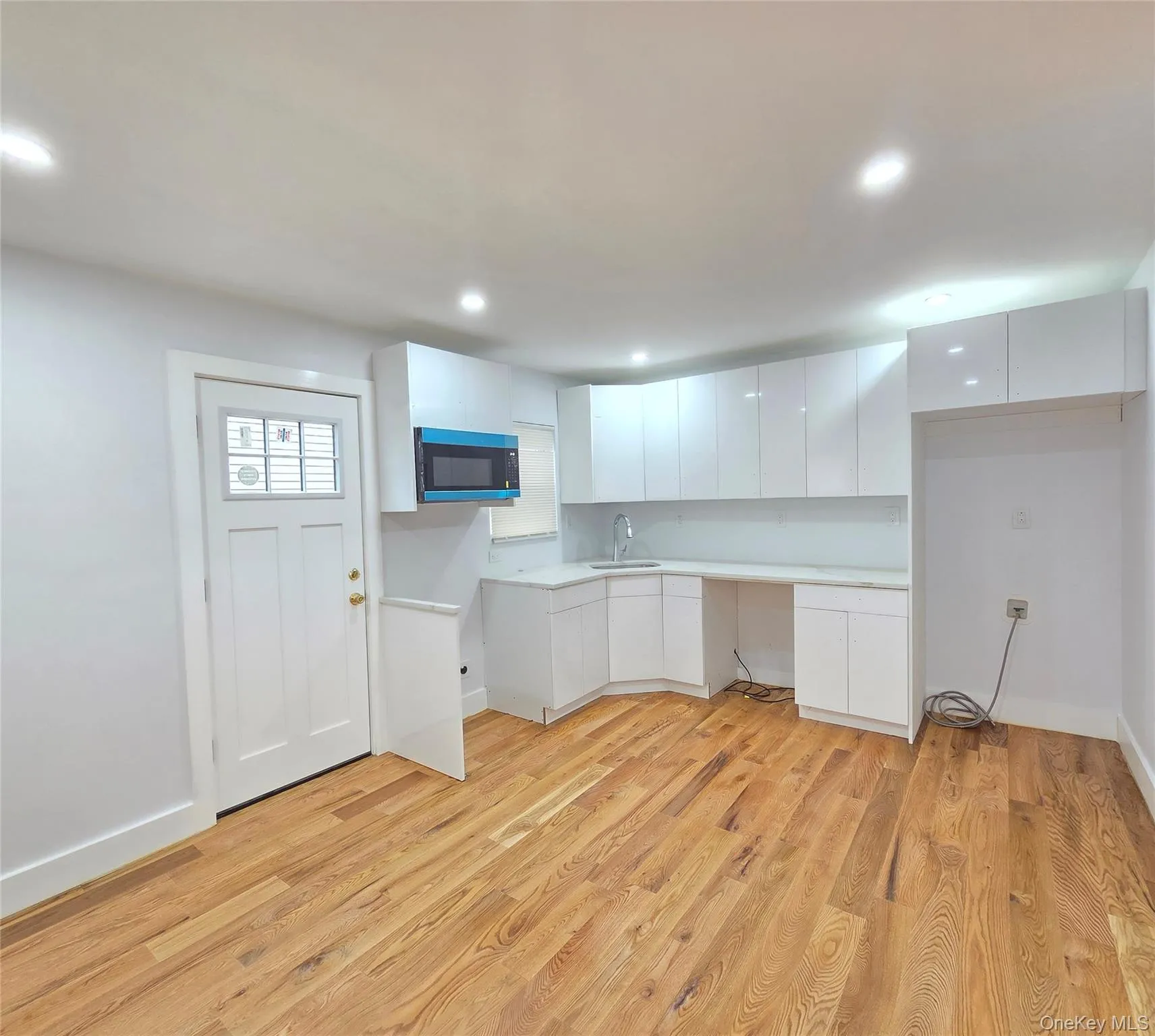 21624 132nd Avenue, New York, NY, 6 Bedrooms Bedrooms, 10 Rooms Rooms,3 BathroomsBathrooms,Residential,For Rent,132nd,0,1029038 21624 132nd Avenue, New York, NY, 6 Bedrooms Bedrooms, 10 Rooms Rooms,3 BathroomsBathrooms,Residential,For Rent,132nd,0,1029038