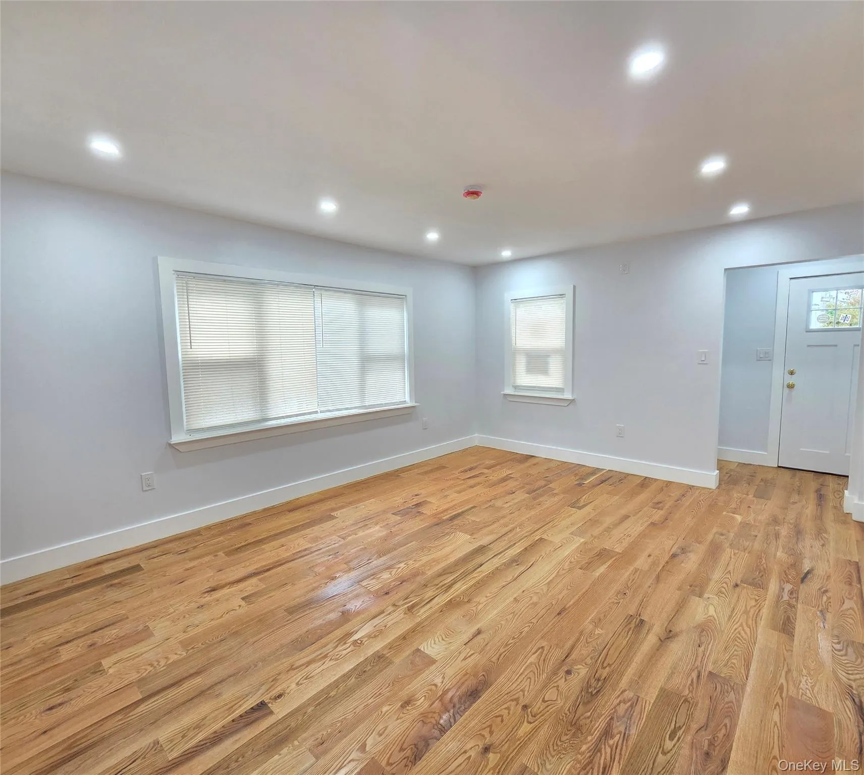 21624 132nd Avenue, New York, NY, 6 Bedrooms Bedrooms, 10 Rooms Rooms,3 BathroomsBathrooms,Residential,For Rent,132nd,0,1029038 21624 132nd Avenue, New York, NY, 6 Bedrooms Bedrooms, 10 Rooms Rooms,3 BathroomsBathrooms,Residential,For Rent,132nd,0,1029038