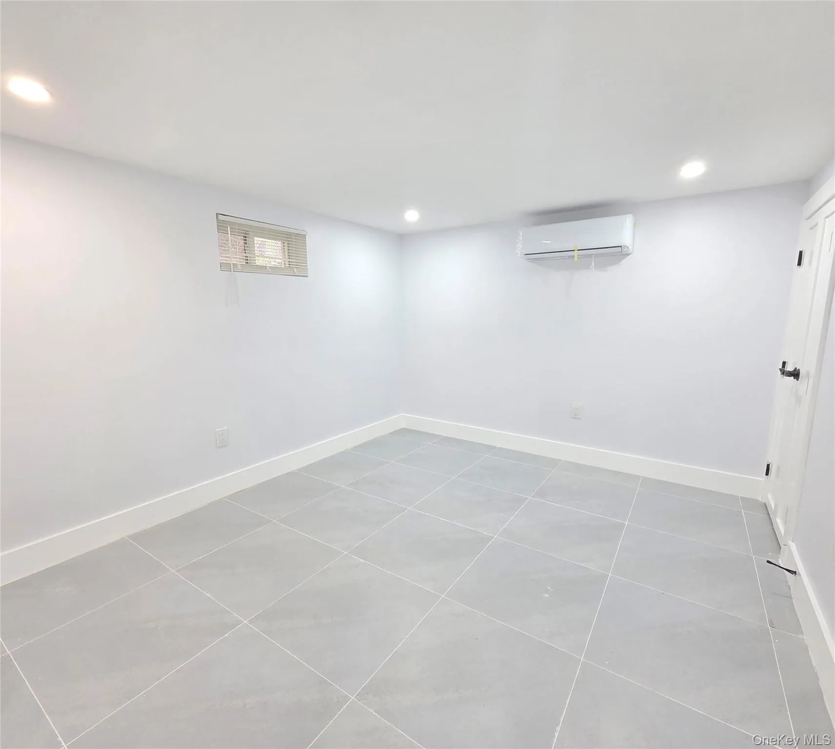 21624 132nd Avenue, New York, NY, 6 Bedrooms Bedrooms, 10 Rooms Rooms,3 BathroomsBathrooms,Residential,For Rent,132nd,0,1029038 21624 132nd Avenue, New York, NY, 6 Bedrooms Bedrooms, 10 Rooms Rooms,3 BathroomsBathrooms,Residential,For Rent,132nd,0,1029038