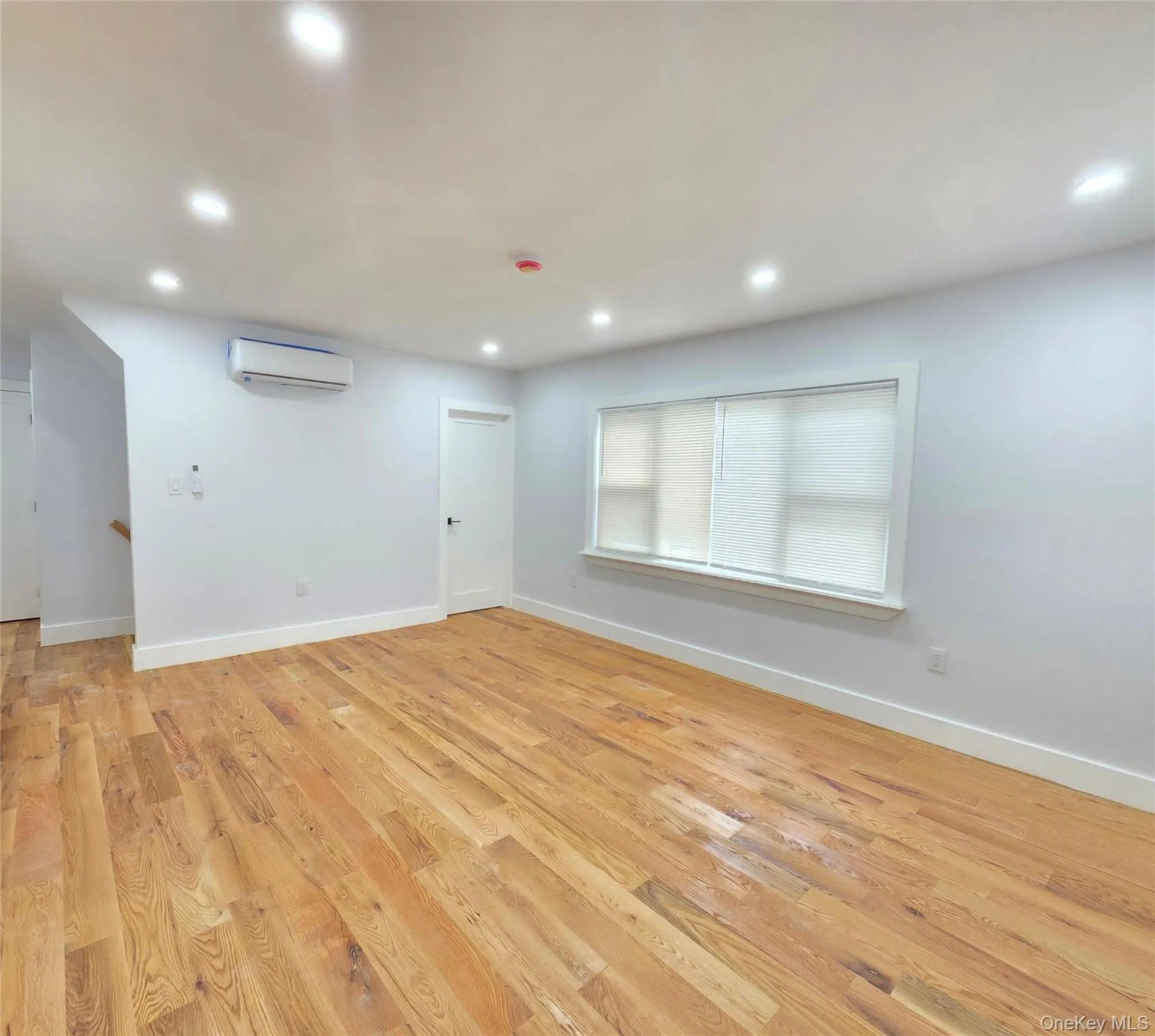 21624 132nd Avenue, New York, NY, 6 Bedrooms Bedrooms, 10 Rooms Rooms,3 BathroomsBathrooms,Residential,For Rent,132nd,0,1029038 21624 132nd Avenue, New York, NY, 6 Bedrooms Bedrooms, 10 Rooms Rooms,3 BathroomsBathrooms,Residential,For Rent,132nd,0,1029038