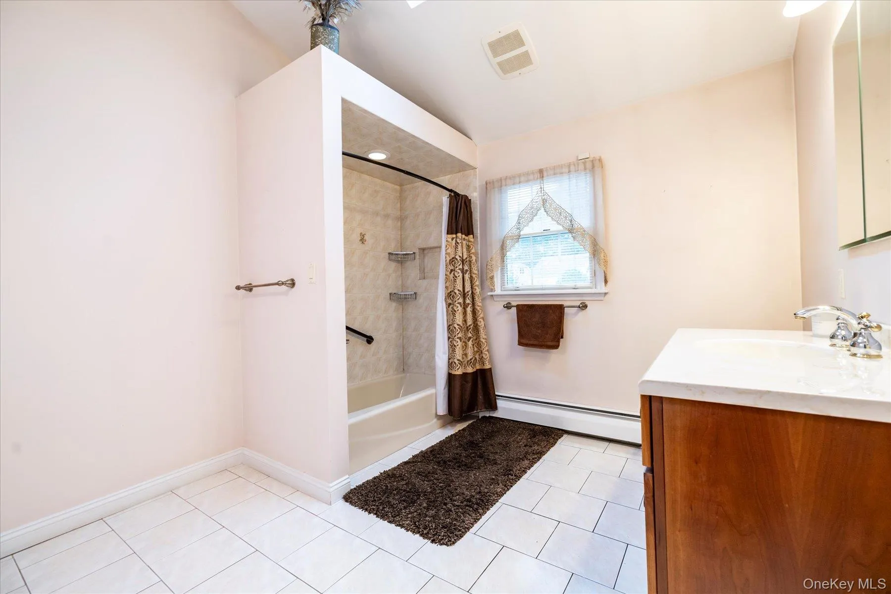 948 Cathedral Avenue, Hempstead, NY, 3 Bedrooms Bedrooms, 9 Rooms Rooms,3 BathroomsBathrooms,Residential,For Rent,Cathedral,0,1029039 948 Cathedral Avenue, Hempstead, NY, 3 Bedrooms Bedrooms, 9 Rooms Rooms,3 BathroomsBathrooms,Residential,For Rent,Cathedral,0,1029039