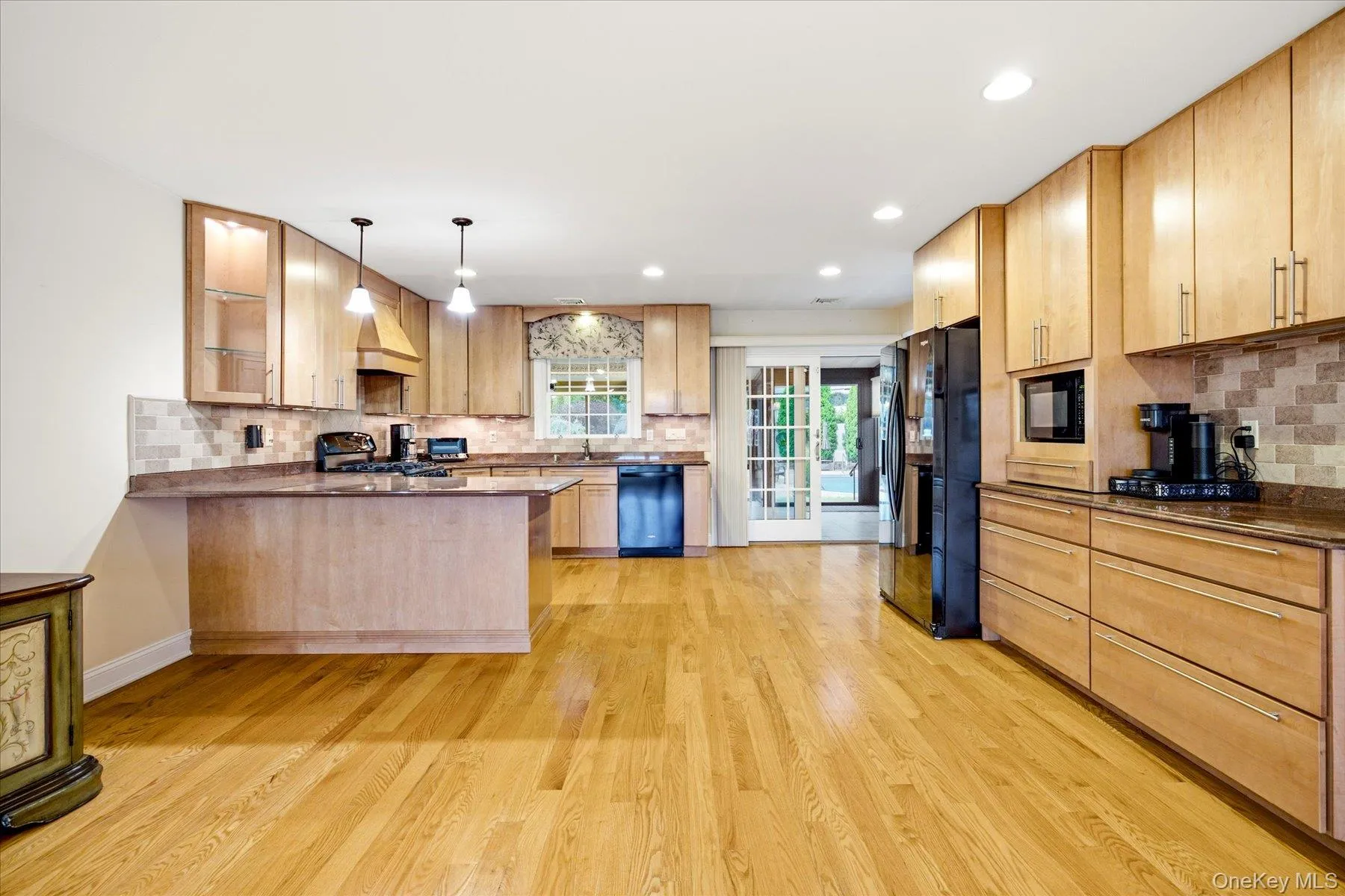 948 Cathedral Avenue, Hempstead, NY, 3 Bedrooms Bedrooms, 9 Rooms Rooms,3 BathroomsBathrooms,Residential,For Rent,Cathedral,0,1029039 948 Cathedral Avenue, Hempstead, NY, 3 Bedrooms Bedrooms, 9 Rooms Rooms,3 BathroomsBathrooms,Residential,For Rent,Cathedral,0,1029039