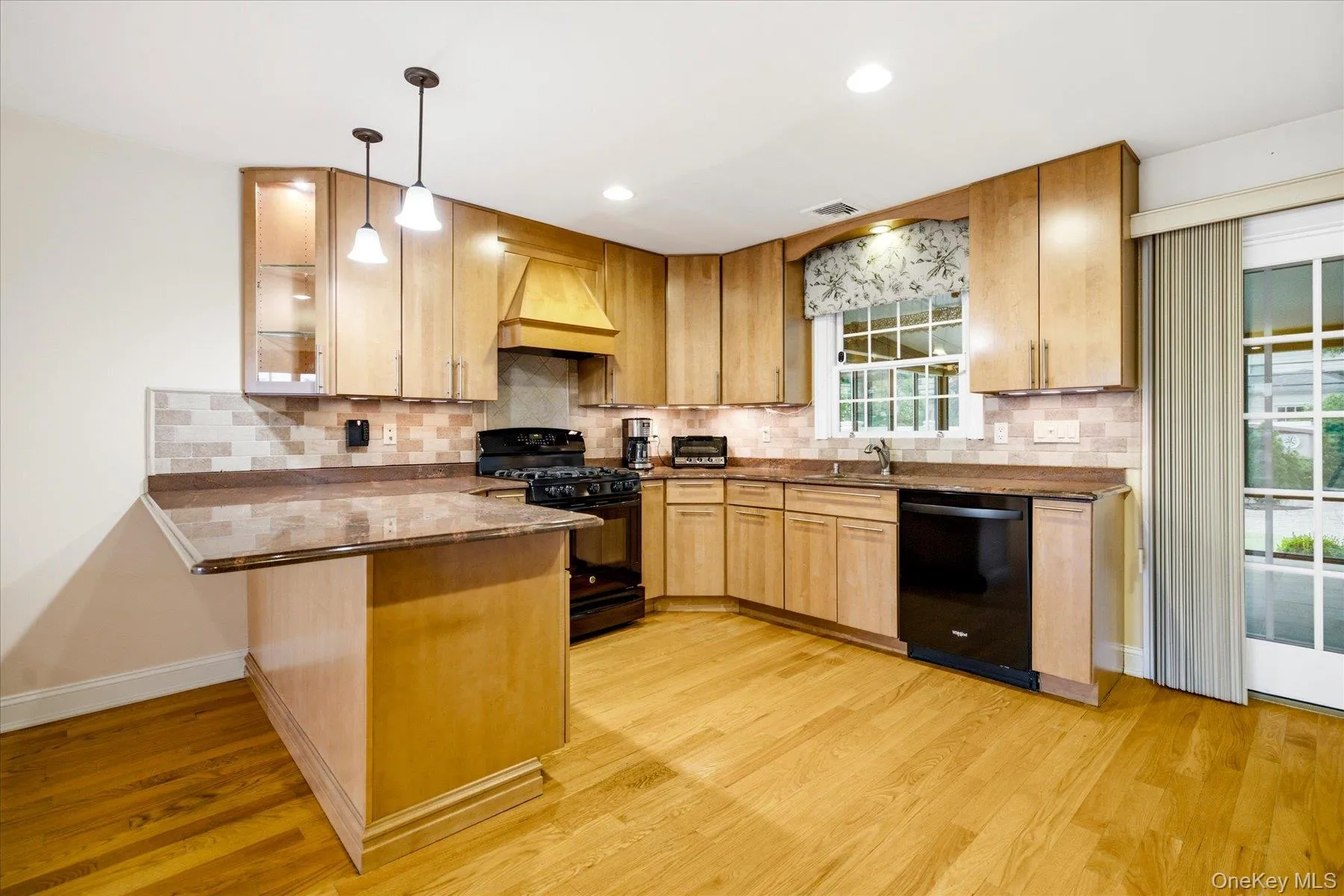 948 Cathedral Avenue, Hempstead, NY, 3 Bedrooms Bedrooms, 9 Rooms Rooms,3 BathroomsBathrooms,Residential,For Rent,Cathedral,0,1029039 948 Cathedral Avenue, Hempstead, NY, 3 Bedrooms Bedrooms, 9 Rooms Rooms,3 BathroomsBathrooms,Residential,For Rent,Cathedral,0,1029039
