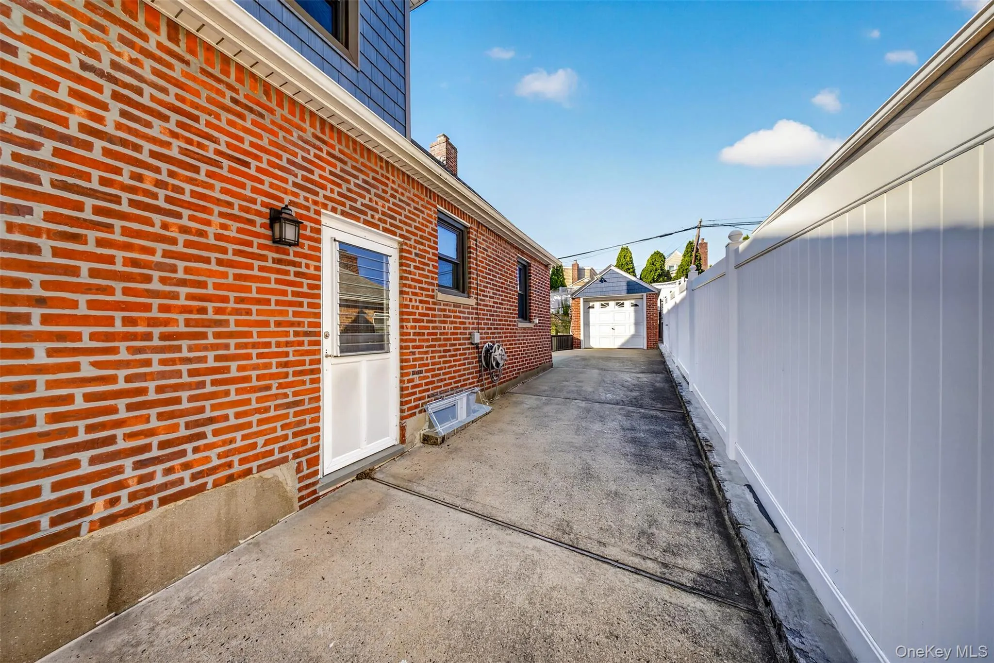 17019 Pidgeon Meadow Road, New York, NY, 4 Bedrooms Bedrooms, 7 Rooms Rooms,2 BathroomsBathrooms,Residential,For Rent,Pidgeon Meadow,0,1029040 17019 Pidgeon Meadow Road, New York, NY, 4 Bedrooms Bedrooms, 7 Rooms Rooms,2 BathroomsBathrooms,Residential,For Rent,Pidgeon Meadow,0,1029040