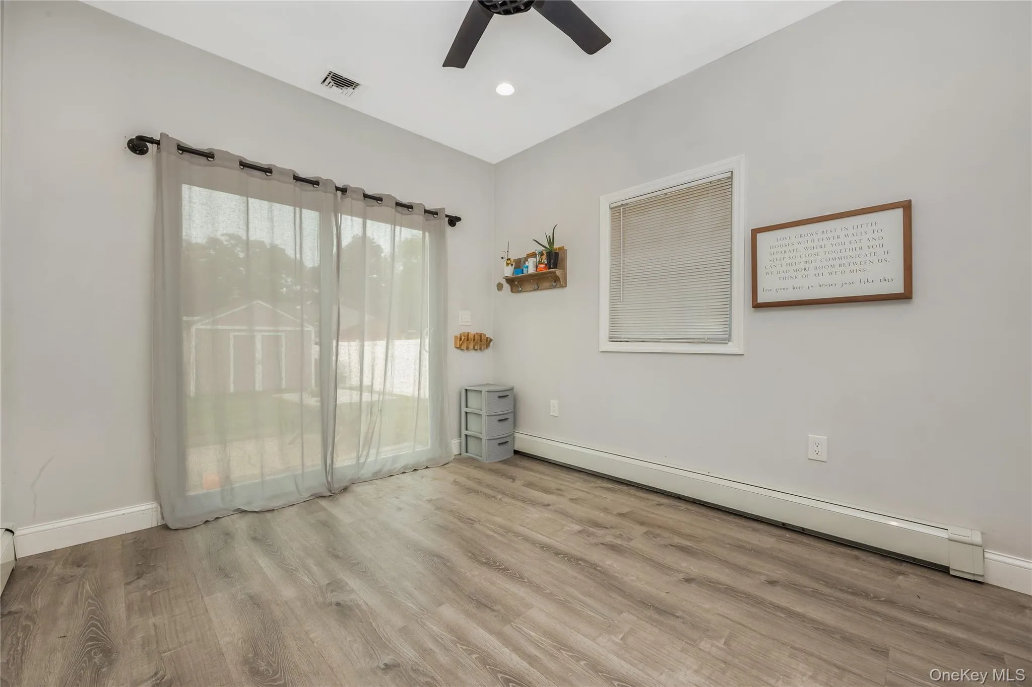 183 Cherokee Street, Islip, NY, 3 Bedrooms Bedrooms, 7 Rooms Rooms,1 BathroomBathrooms,Residential,For Rent,Cherokee,0,1029047 183 Cherokee Street, Islip, NY, 3 Bedrooms Bedrooms, 7 Rooms Rooms,1 BathroomBathrooms,Residential,For Rent,Cherokee,0,1029047