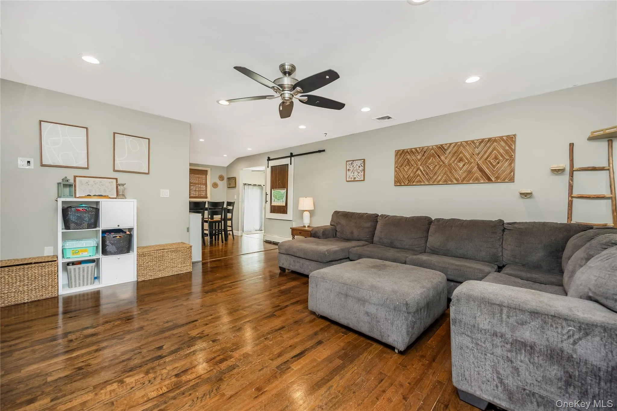 183 Cherokee Street, Islip, NY, 3 Bedrooms Bedrooms, 7 Rooms Rooms,1 BathroomBathrooms,Residential,For Rent,Cherokee,0,1029047 183 Cherokee Street, Islip, NY, 3 Bedrooms Bedrooms, 7 Rooms Rooms,1 BathroomBathrooms,Residential,For Rent,Cherokee,0,1029047
