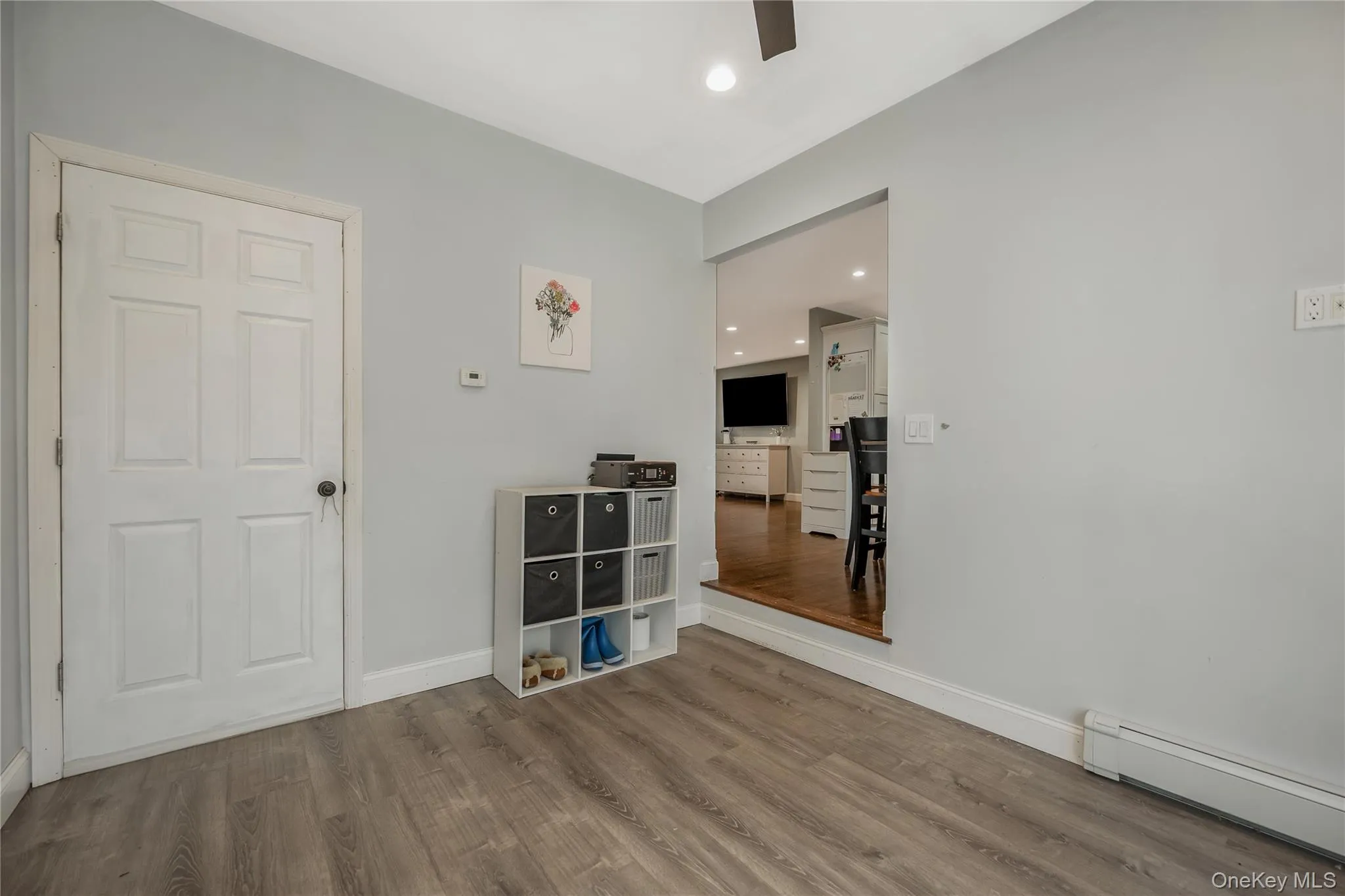 183 Cherokee Street, Islip, NY, 3 Bedrooms Bedrooms, 7 Rooms Rooms,1 BathroomBathrooms,Residential,For Rent,Cherokee,0,1029047 183 Cherokee Street, Islip, NY, 3 Bedrooms Bedrooms, 7 Rooms Rooms,1 BathroomBathrooms,Residential,For Rent,Cherokee,0,1029047