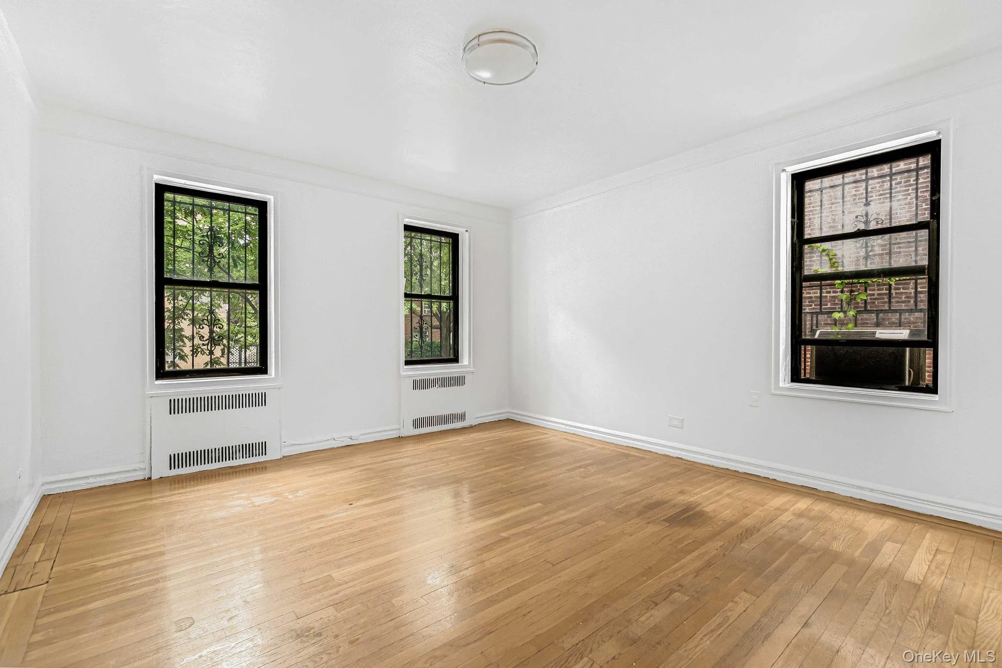 43-01 46th Street, New York, NY, 1 Bedroom Bedrooms, 3 Rooms Rooms,1 BathroomBathrooms,Residential,For Rent,46th,0,1029048 43-01 46th Street, New York, NY, 1 Bedroom Bedrooms, 3 Rooms Rooms,1 BathroomBathrooms,Residential,For Rent,46th,0,1029048