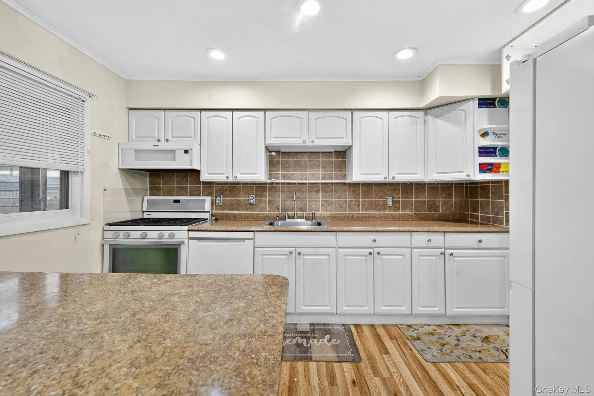 152 Parkwood Drive, Brookhaven, NY, 3 Bedrooms Bedrooms, 9 Rooms Rooms,2 BathroomsBathrooms,Residential,For Rent,Parkwood,0,1029049 152 Parkwood Drive, Brookhaven, NY, 3 Bedrooms Bedrooms, 9 Rooms Rooms,2 BathroomsBathrooms,Residential,For Rent,Parkwood,0,1029049