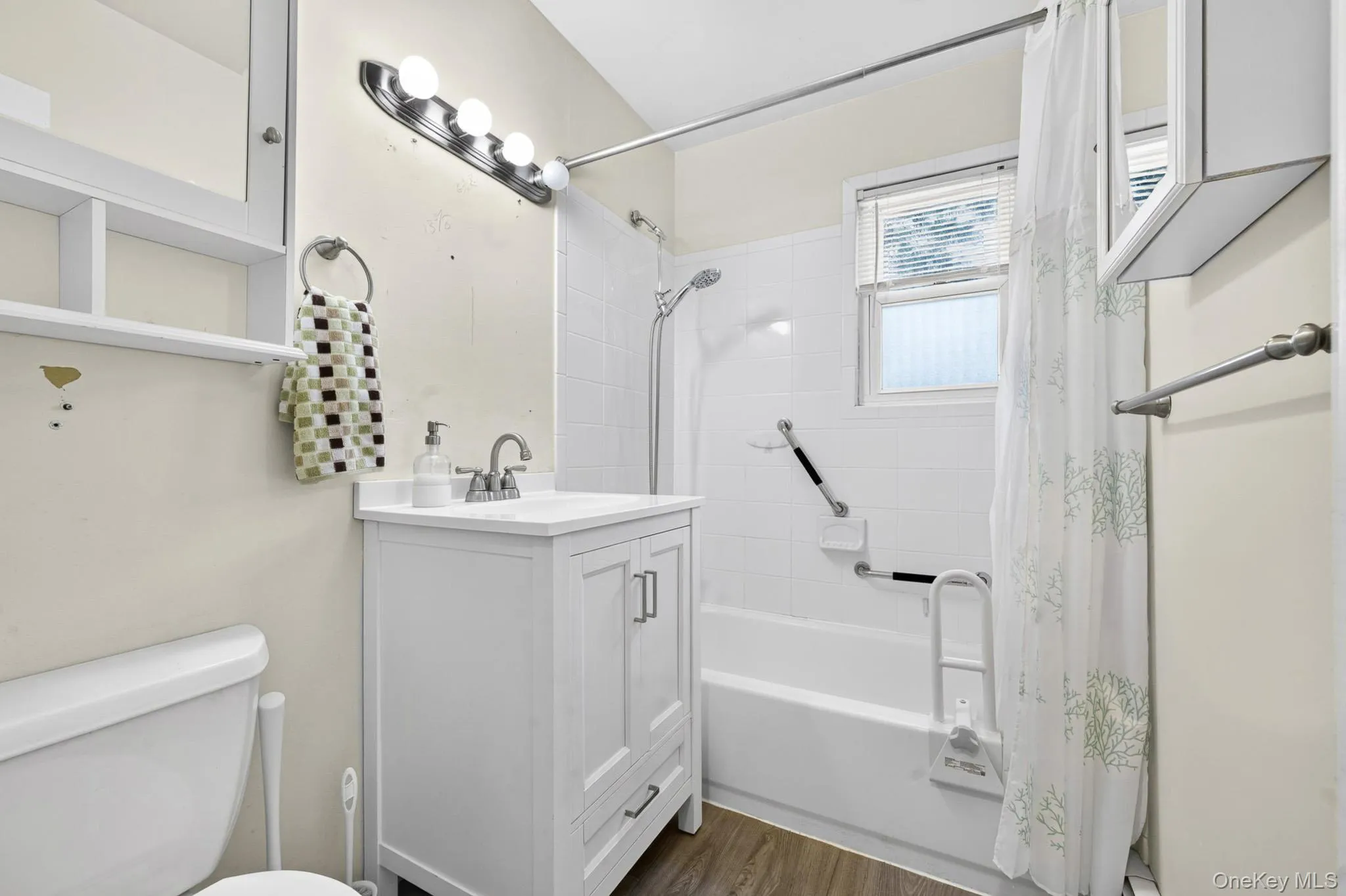 152 Parkwood Drive, Brookhaven, NY, 3 Bedrooms Bedrooms, 9 Rooms Rooms,2 BathroomsBathrooms,Residential,For Rent,Parkwood,0,1029049 152 Parkwood Drive, Brookhaven, NY, 3 Bedrooms Bedrooms, 9 Rooms Rooms,2 BathroomsBathrooms,Residential,For Rent,Parkwood,0,1029049