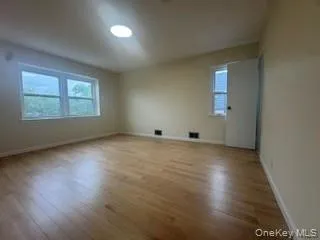 215-40 23rd Road, New York, NY, 3 Bedrooms Bedrooms, 6 Rooms Rooms,1 BathroomBathrooms,Residential Lease,For Rent,23rd,0,1029050 215-40 23rd Road, New York, NY, 3 Bedrooms Bedrooms, 6 Rooms Rooms,1 BathroomBathrooms,Residential Lease,For Rent,23rd,0,1029050