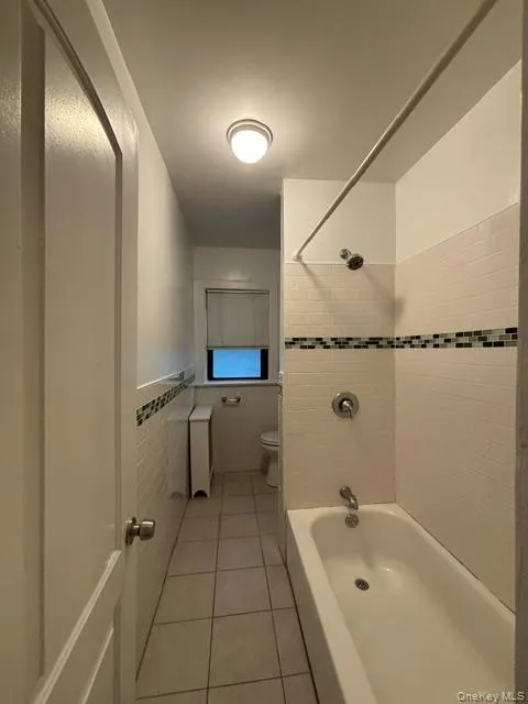 44 Oakwood Road, Huntington, NY, 2 Bedrooms Bedrooms, 4 Rooms Rooms,1 BathroomBathrooms,Residential Lease,For Rent,Oakwood,0,1029056 44 Oakwood Road, Huntington, NY, 2 Bedrooms Bedrooms, 4 Rooms Rooms,1 BathroomBathrooms,Residential Lease,For Rent,Oakwood,0,1029056