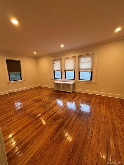 44 Oakwood Road, Huntington, NY, 2 Bedrooms Bedrooms, 4 Rooms Rooms,1 BathroomBathrooms,Residential Lease,For Rent,Oakwood,0,1029056 44 Oakwood Road, Huntington, NY, 2 Bedrooms Bedrooms, 4 Rooms Rooms,1 BathroomBathrooms,Residential Lease,For Rent,Oakwood,0,1029056