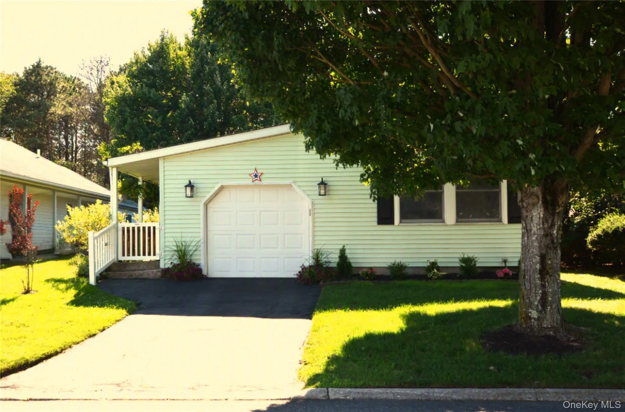 105 Village Circle, Brookhaven, NY, 2 Bedrooms Bedrooms, 5 Rooms Rooms,2 BathroomsBathrooms,Residential,For Rent,Village,0,1029061 105 Village Circle, Brookhaven, NY, 2 Bedrooms Bedrooms, 5 Rooms Rooms,2 BathroomsBathrooms,Residential,For Rent,Village,0,1029061