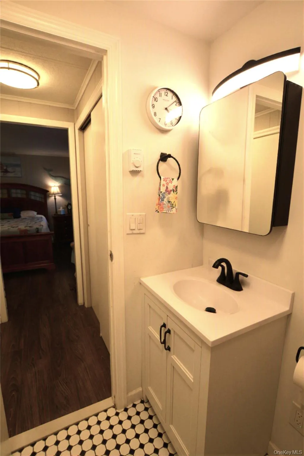 105 Village Circle, Brookhaven, NY, 2 Bedrooms Bedrooms, 5 Rooms Rooms,2 BathroomsBathrooms,Residential,For Rent,Village,0,1029061 105 Village Circle, Brookhaven, NY, 2 Bedrooms Bedrooms, 5 Rooms Rooms,2 BathroomsBathrooms,Residential,For Rent,Village,0,1029061