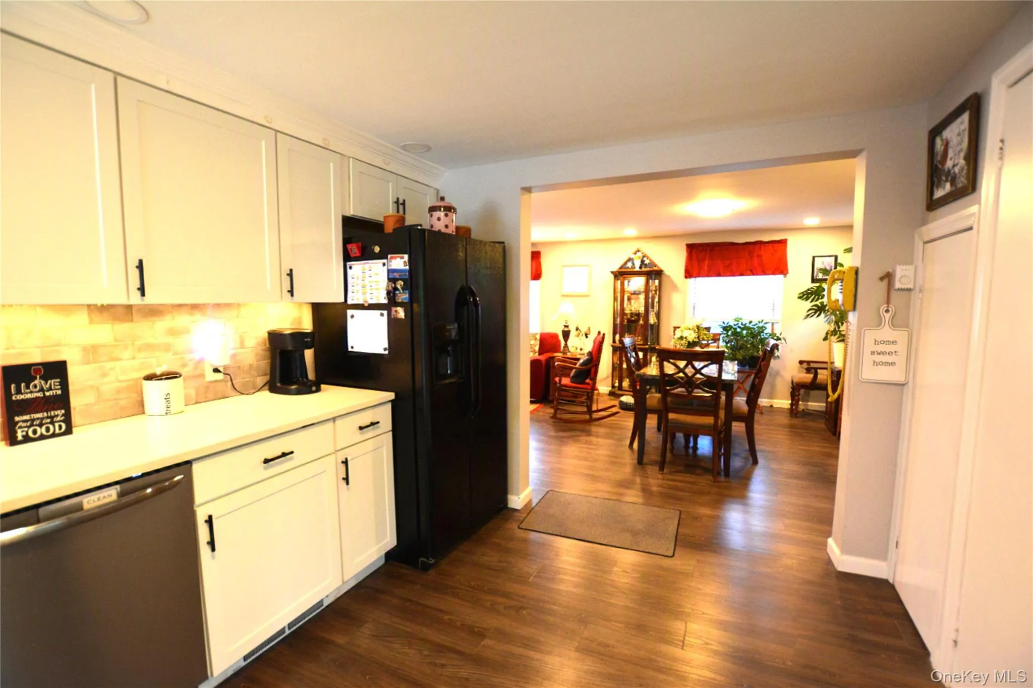 105 Village Circle, Brookhaven, NY, 2 Bedrooms Bedrooms, 5 Rooms Rooms,2 BathroomsBathrooms,Residential,For Rent,Village,0,1029061 105 Village Circle, Brookhaven, NY, 2 Bedrooms Bedrooms, 5 Rooms Rooms,2 BathroomsBathrooms,Residential,For Rent,Village,0,1029061