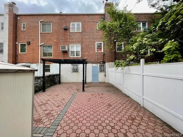 50-56 43rd Street, New York, NY, 3 Bedrooms Bedrooms, 7 Rooms Rooms,2 BathroomsBathrooms,Residential,For Rent,43rd,0,1029063 50-56 43rd Street, New York, NY, 3 Bedrooms Bedrooms, 7 Rooms Rooms,2 BathroomsBathrooms,Residential,For Rent,43rd,0,1029063