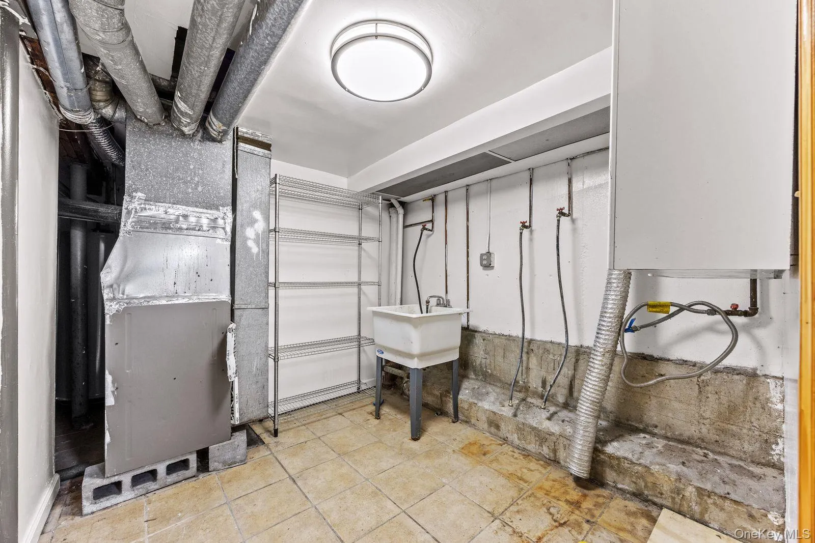 204-20 45th Drive, New York, NY, 2 Bedrooms Bedrooms, 5 Rooms Rooms,1 BathroomBathrooms,Residential,For Rent,45th,0,1029066 204-20 45th Drive, New York, NY, 2 Bedrooms Bedrooms, 5 Rooms Rooms,1 BathroomBathrooms,Residential,For Rent,45th,0,1029066