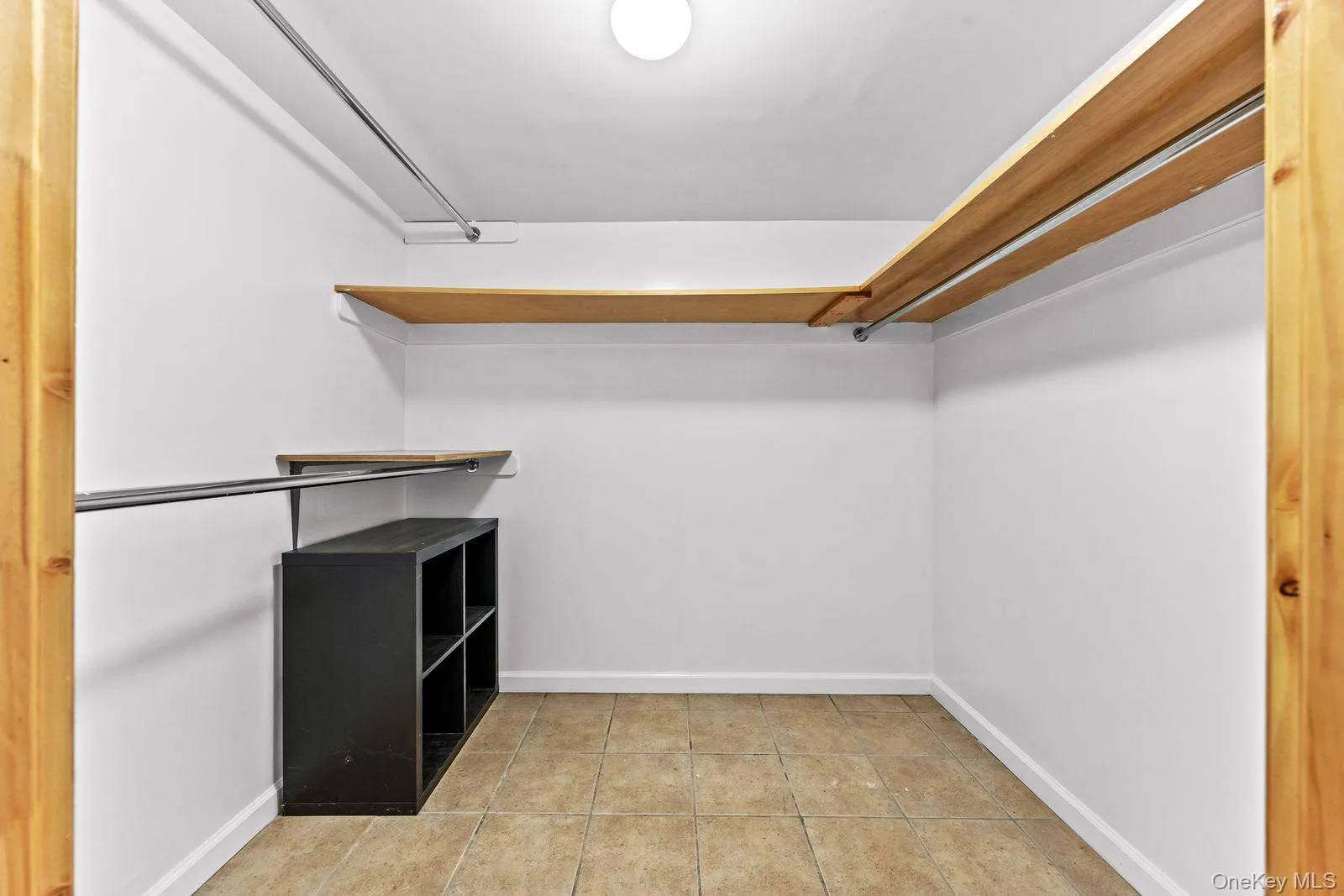 204-20 45th Drive, New York, NY, 2 Bedrooms Bedrooms, 5 Rooms Rooms,1 BathroomBathrooms,Residential,For Rent,45th,0,1029066 204-20 45th Drive, New York, NY, 2 Bedrooms Bedrooms, 5 Rooms Rooms,1 BathroomBathrooms,Residential,For Rent,45th,0,1029066