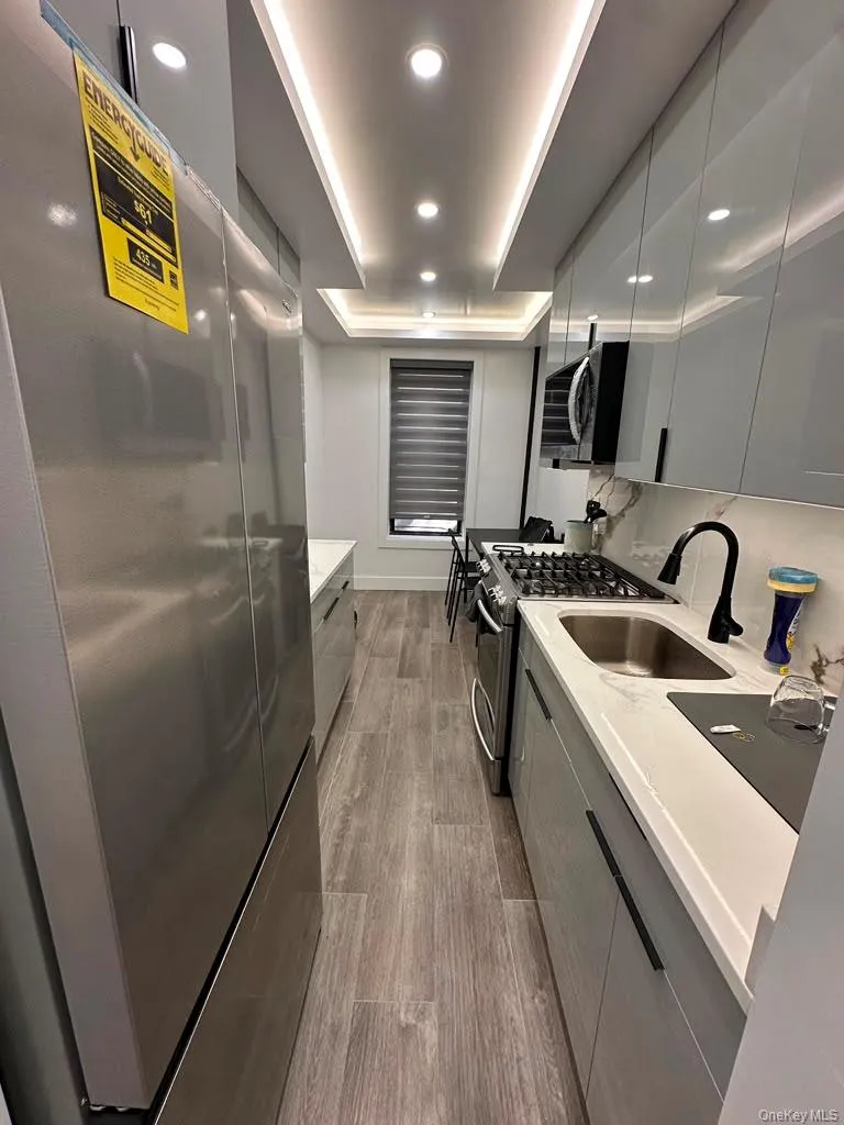 83-52 Talbot Street, New York, NY, 1 Bedroom Bedrooms, 4 Rooms Rooms,1 BathroomBathrooms,Residential Lease,For Rent,Talbot,0,1029072 83-52 Talbot Street, New York, NY, 1 Bedroom Bedrooms, 4 Rooms Rooms,1 BathroomBathrooms,Residential Lease,For Rent,Talbot,0,1029072