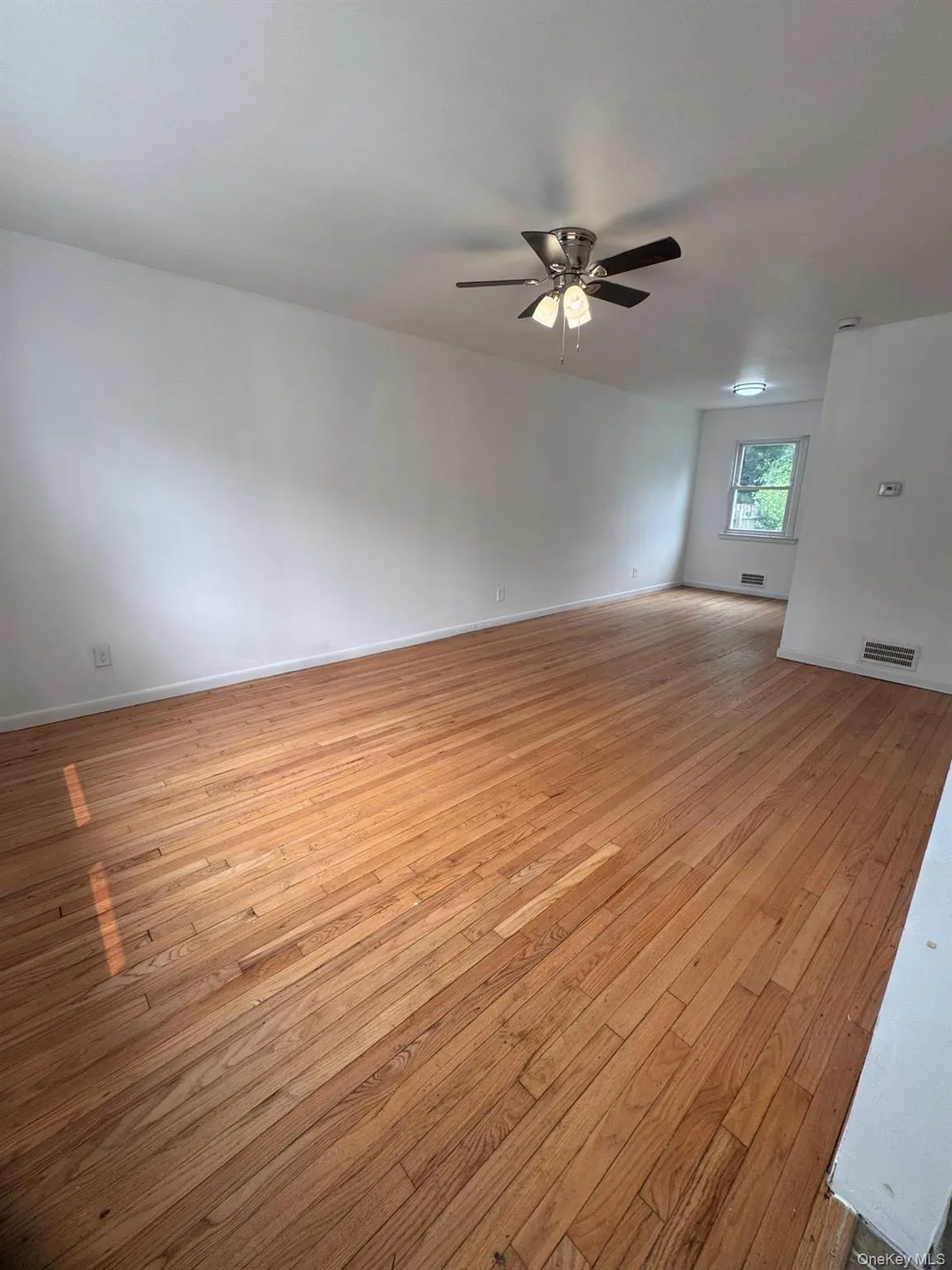 46 Gilmore Boulevard, Wappinger, NY, 2 Bedrooms Bedrooms, 4 Rooms Rooms,1 BathroomBathrooms,Residential Lease,For Rent,Gilmore,0,1029074 46 Gilmore Boulevard, Wappinger, NY, 2 Bedrooms Bedrooms, 4 Rooms Rooms,1 BathroomBathrooms,Residential Lease,For Rent,Gilmore,0,1029074