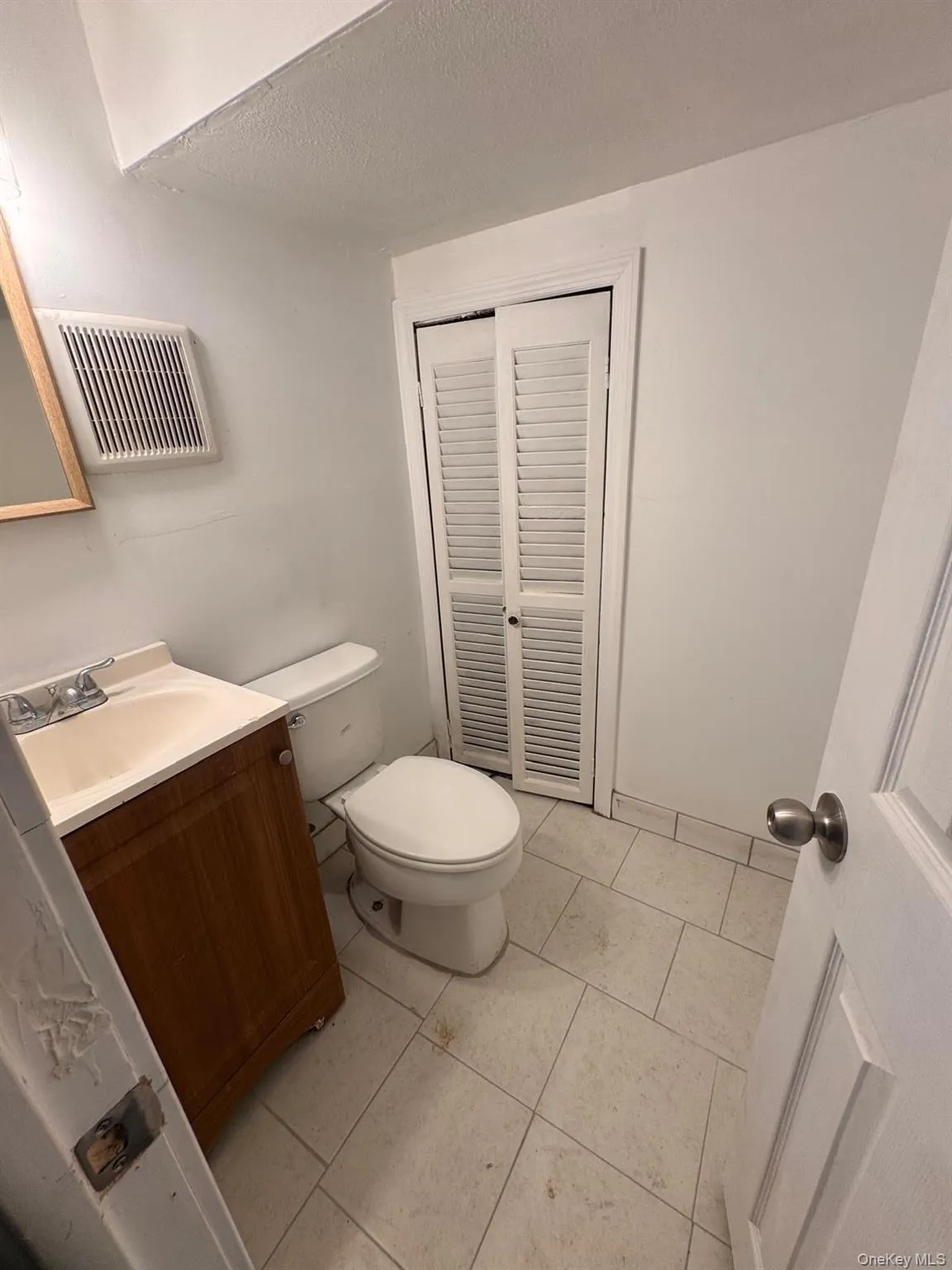 46 Gilmore Boulevard, Wappinger, NY, 2 Bedrooms Bedrooms, 4 Rooms Rooms,1 BathroomBathrooms,Residential Lease,For Rent,Gilmore,0,1029074 46 Gilmore Boulevard, Wappinger, NY, 2 Bedrooms Bedrooms, 4 Rooms Rooms,1 BathroomBathrooms,Residential Lease,For Rent,Gilmore,0,1029074