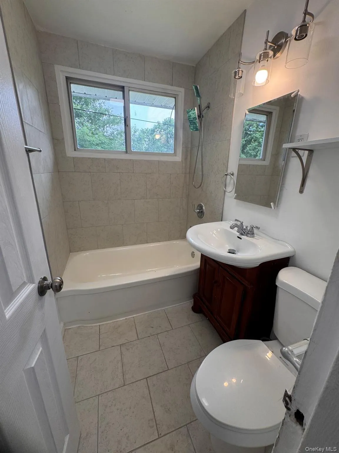 46 Gilmore Boulevard, Wappinger, NY, 2 Bedrooms Bedrooms, 4 Rooms Rooms,1 BathroomBathrooms,Residential Lease,For Rent,Gilmore,0,1029074 46 Gilmore Boulevard, Wappinger, NY, 2 Bedrooms Bedrooms, 4 Rooms Rooms,1 BathroomBathrooms,Residential Lease,For Rent,Gilmore,0,1029074
