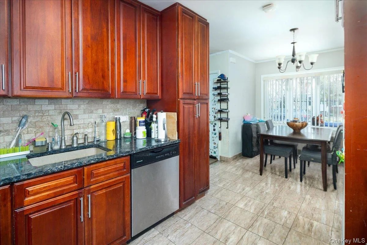 4724 168th Street, New York, NY, 3 Bedrooms Bedrooms, 5 Rooms Rooms,2 BathroomsBathrooms,Residential,For Rent,168th,0,1029076 4724 168th Street, New York, NY, 3 Bedrooms Bedrooms, 5 Rooms Rooms,2 BathroomsBathrooms,Residential,For Rent,168th,0,1029076