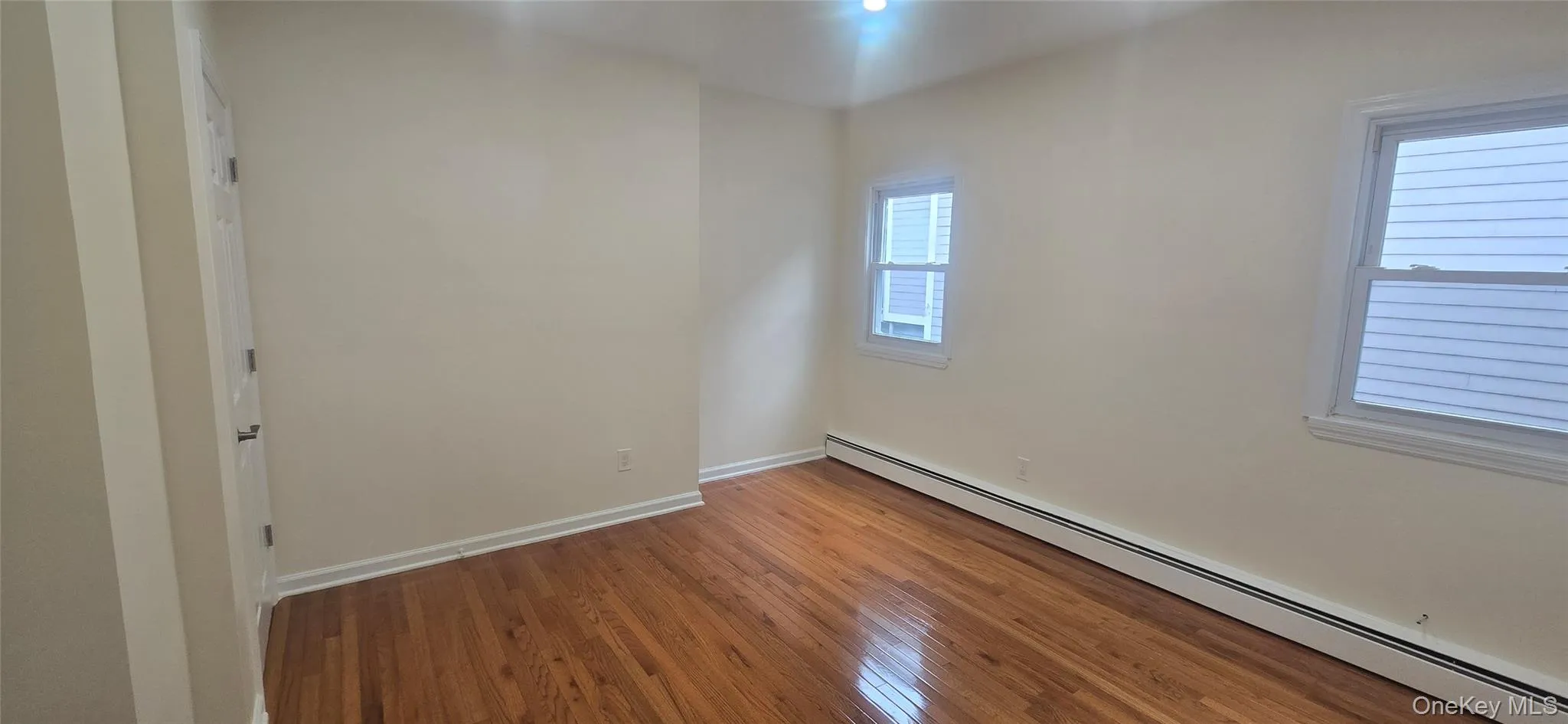 19 Spring Street, Oyster Bay, NY, 2 Bedrooms Bedrooms, 3 Rooms Rooms,1 BathroomBathrooms,Residential Lease,For Rent,Spring,0,1029079 19 Spring Street, Oyster Bay, NY, 2 Bedrooms Bedrooms, 3 Rooms Rooms,1 BathroomBathrooms,Residential Lease,For Rent,Spring,0,1029079