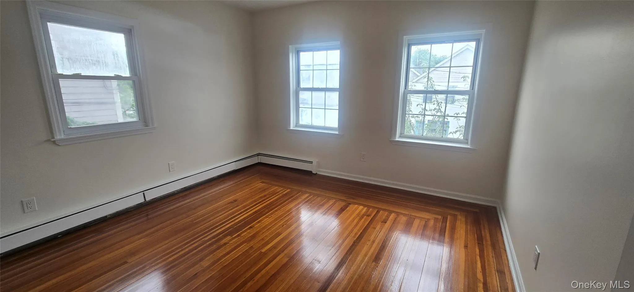 19 Spring Street, Oyster Bay, NY, 2 Bedrooms Bedrooms, 3 Rooms Rooms,1 BathroomBathrooms,Residential Lease,For Rent,Spring,0,1029079 19 Spring Street, Oyster Bay, NY, 2 Bedrooms Bedrooms, 3 Rooms Rooms,1 BathroomBathrooms,Residential Lease,For Rent,Spring,0,1029079