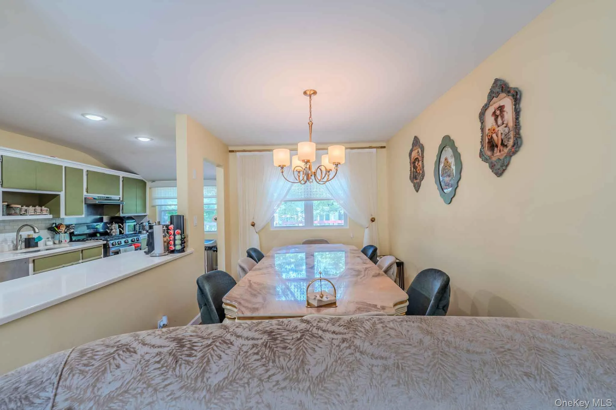 337 Burr Road, Huntington, NY, 4 Bedrooms Bedrooms, 6 Rooms Rooms,3 BathroomsBathrooms,Residential,For Rent,Burr,0,1029083 337 Burr Road, Huntington, NY, 4 Bedrooms Bedrooms, 6 Rooms Rooms,3 BathroomsBathrooms,Residential,For Rent,Burr,0,1029083