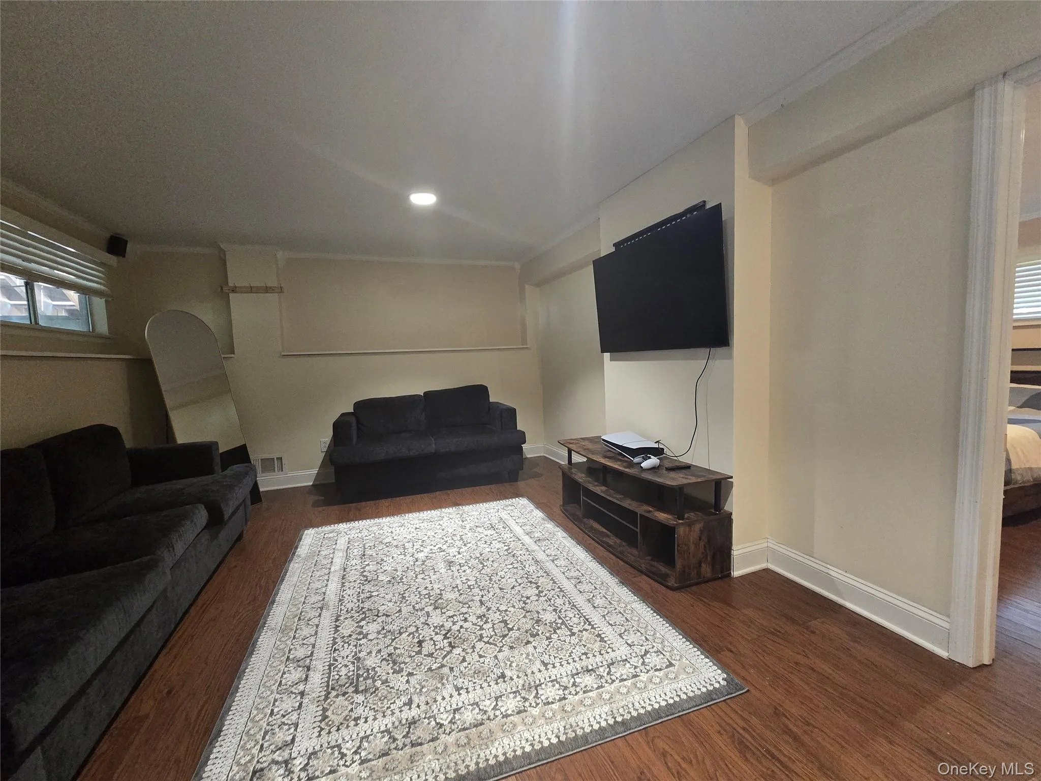 337 Burr Road, Huntington, NY, 4 Bedrooms Bedrooms, 6 Rooms Rooms,3 BathroomsBathrooms,Residential,For Rent,Burr,0,1029083 337 Burr Road, Huntington, NY, 4 Bedrooms Bedrooms, 6 Rooms Rooms,3 BathroomsBathrooms,Residential,For Rent,Burr,0,1029083