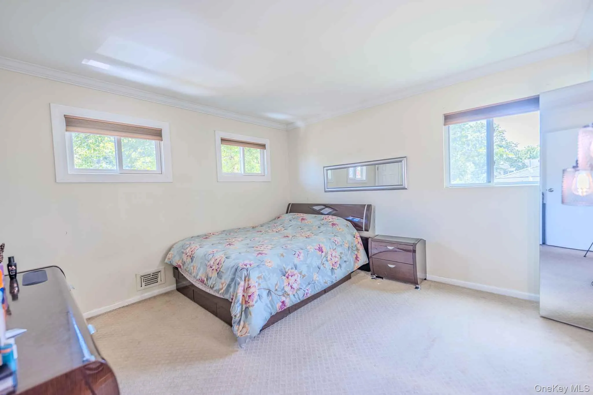 337 Burr Road, Huntington, NY, 4 Bedrooms Bedrooms, 6 Rooms Rooms,3 BathroomsBathrooms,Residential,For Rent,Burr,0,1029083 337 Burr Road, Huntington, NY, 4 Bedrooms Bedrooms, 6 Rooms Rooms,3 BathroomsBathrooms,Residential,For Rent,Burr,0,1029083