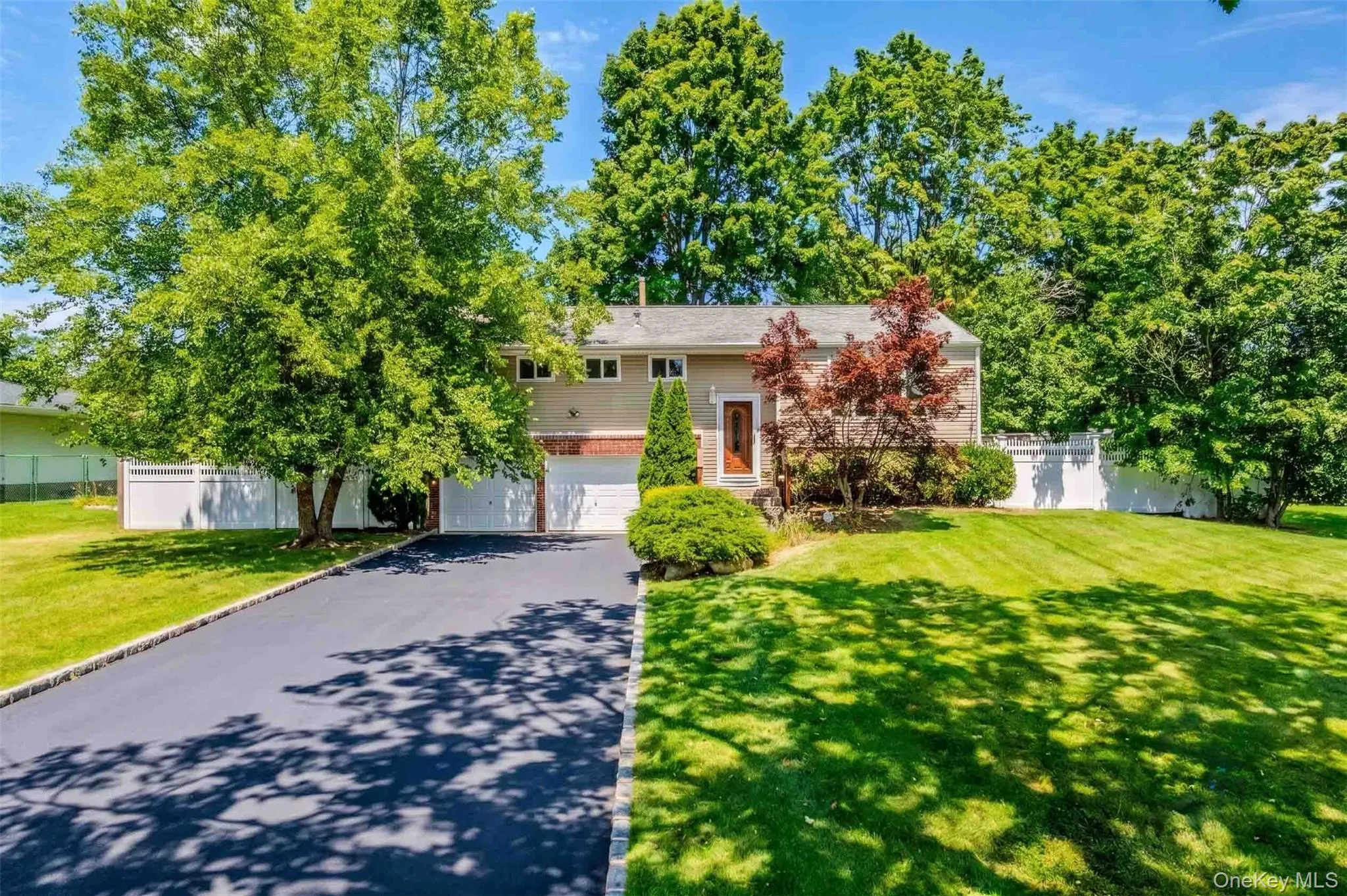 337 Burr Road, Huntington, NY, 4 Bedrooms Bedrooms, 6 Rooms Rooms,3 BathroomsBathrooms,Residential,For Rent,Burr,0,1029083 337 Burr Road, Huntington, NY, 4 Bedrooms Bedrooms, 6 Rooms Rooms,3 BathroomsBathrooms,Residential,For Rent,Burr,0,1029083