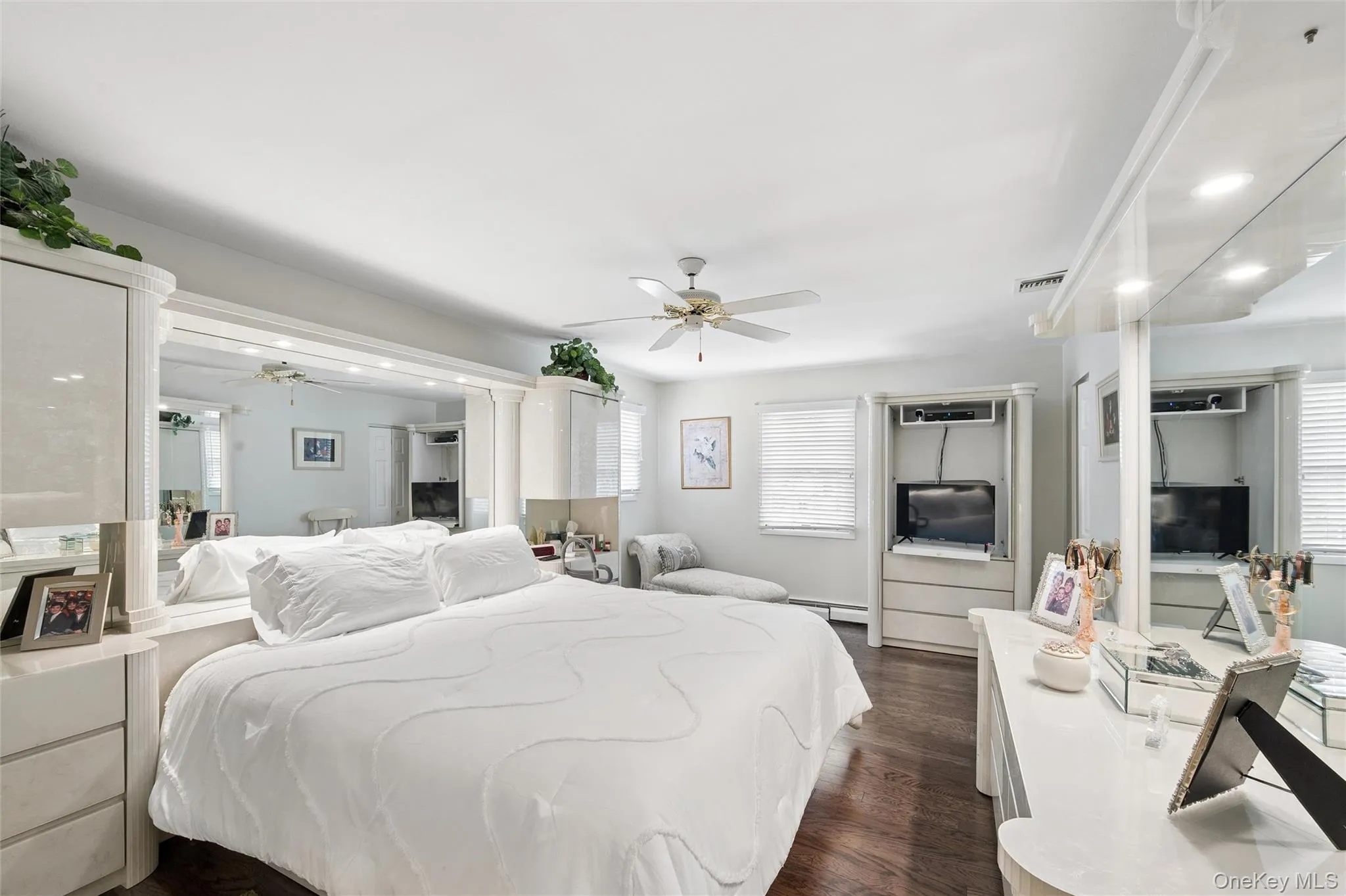 63 Woodview Lane, Brookhaven, NY, 4 Bedrooms Bedrooms, 8 Rooms Rooms,3 BathroomsBathrooms,Residential,For Rent,Woodview,0,1029084 63 Woodview Lane, Brookhaven, NY, 4 Bedrooms Bedrooms, 8 Rooms Rooms,3 BathroomsBathrooms,Residential,For Rent,Woodview,0,1029084