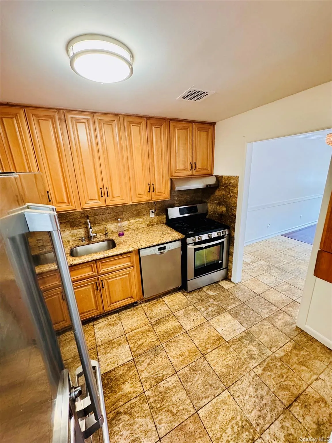 139 Hopkins Street, New York, NY, 2 Bedrooms Bedrooms, 6 Rooms Rooms,1 BathroomBathrooms,Residential Lease,For Rent,Hopkins,0,1029085 139 Hopkins Street, New York, NY, 2 Bedrooms Bedrooms, 6 Rooms Rooms,1 BathroomBathrooms,Residential Lease,For Rent,Hopkins,0,1029085
