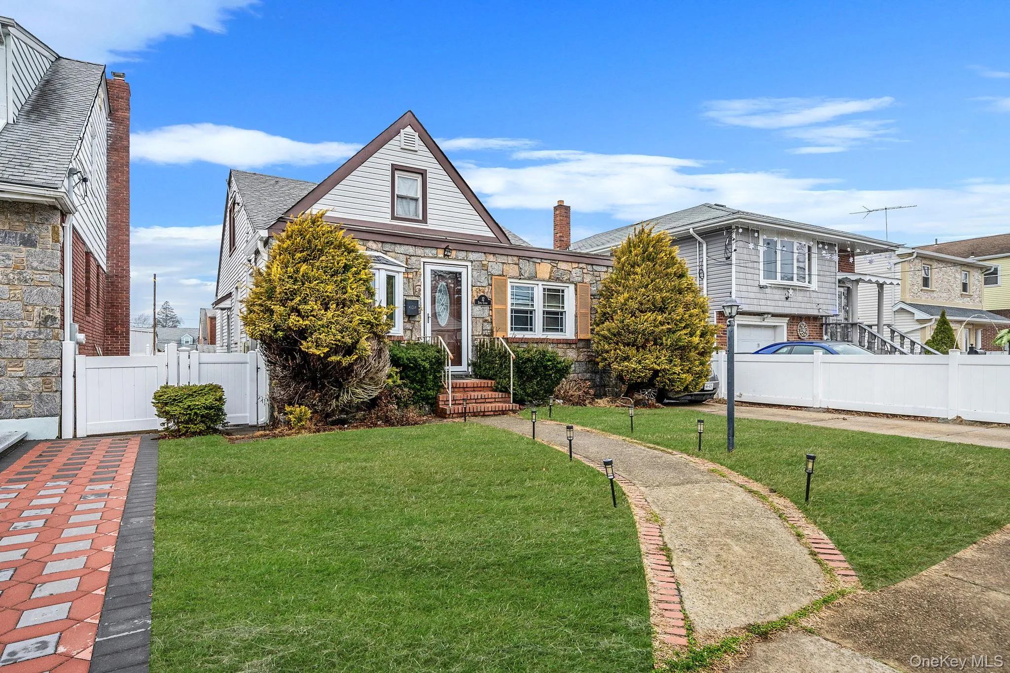 12 Edna Court, Hempstead, NY, 3 Bedrooms Bedrooms, 9 Rooms Rooms,2 BathroomsBathrooms,Residential,For Rent,Edna,0,1029086 12 Edna Court, Hempstead, NY, 3 Bedrooms Bedrooms, 9 Rooms Rooms,2 BathroomsBathrooms,Residential,For Rent,Edna,0,1029086