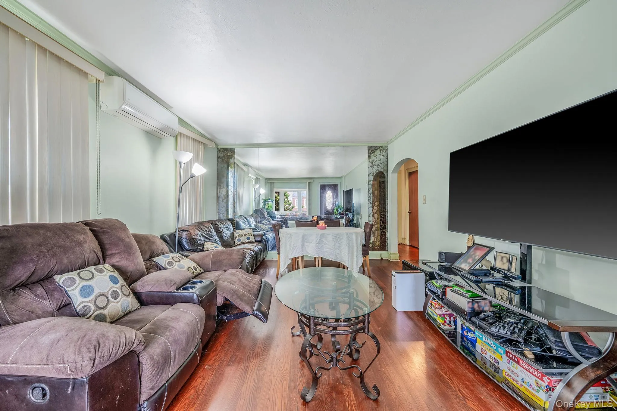 12 Edna Court, Hempstead, NY, 3 Bedrooms Bedrooms, 9 Rooms Rooms,2 BathroomsBathrooms,Residential,For Rent,Edna,0,1029086 12 Edna Court, Hempstead, NY, 3 Bedrooms Bedrooms, 9 Rooms Rooms,2 BathroomsBathrooms,Residential,For Rent,Edna,0,1029086