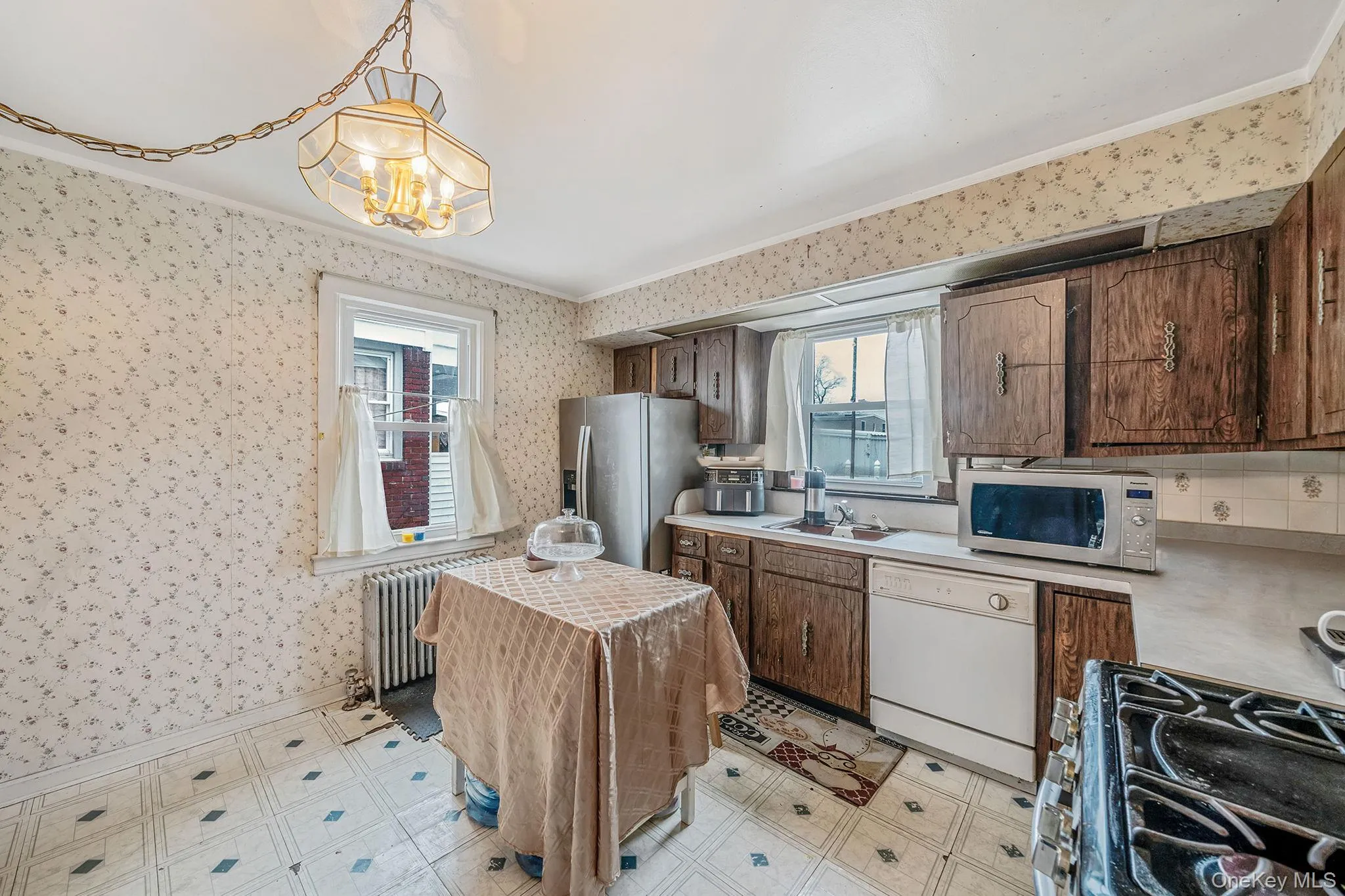 12 Edna Court, Hempstead, NY, 3 Bedrooms Bedrooms, 9 Rooms Rooms,2 BathroomsBathrooms,Residential,For Rent,Edna,0,1029086 12 Edna Court, Hempstead, NY, 3 Bedrooms Bedrooms, 9 Rooms Rooms,2 BathroomsBathrooms,Residential,For Rent,Edna,0,1029086