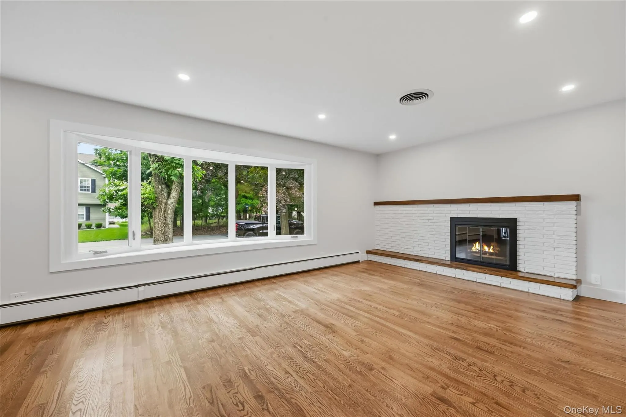 21 Manhattan Avenue, Middletown, NY, 3 Bedrooms Bedrooms, 8 Rooms Rooms,1 BathroomBathrooms,Residential,For Rent,Manhattan,0,1029090 21 Manhattan Avenue, Middletown, NY, 3 Bedrooms Bedrooms, 8 Rooms Rooms,1 BathroomBathrooms,Residential,For Rent,Manhattan,0,1029090