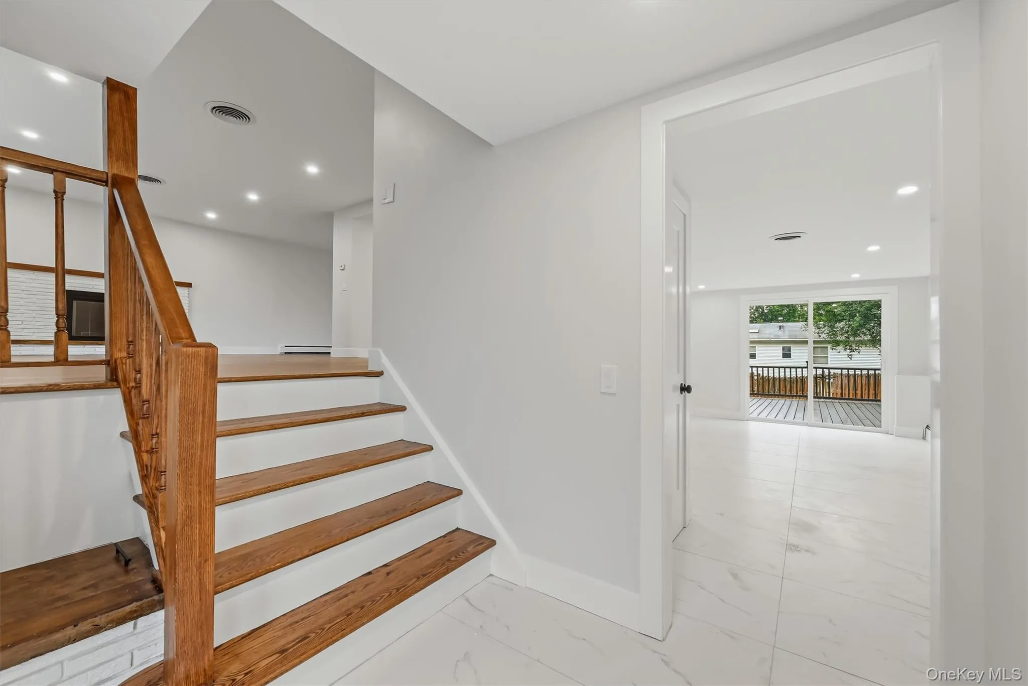 21 Manhattan Avenue, Middletown, NY, 3 Bedrooms Bedrooms, 8 Rooms Rooms,1 BathroomBathrooms,Residential,For Rent,Manhattan,0,1029090 21 Manhattan Avenue, Middletown, NY, 3 Bedrooms Bedrooms, 8 Rooms Rooms,1 BathroomBathrooms,Residential,For Rent,Manhattan,0,1029090