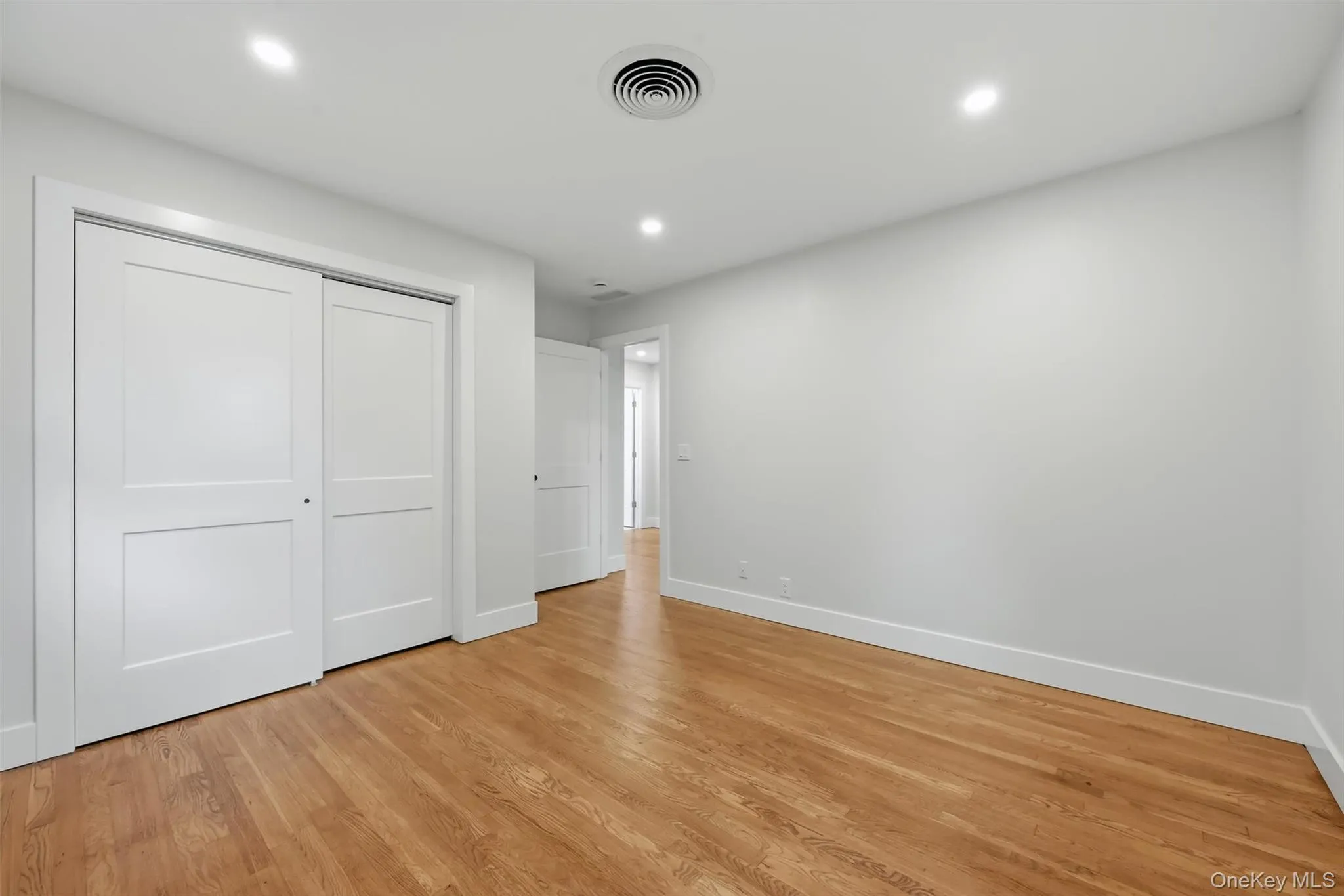 21 Manhattan Avenue, Middletown, NY, 3 Bedrooms Bedrooms, 8 Rooms Rooms,1 BathroomBathrooms,Residential,For Rent,Manhattan,0,1029090 21 Manhattan Avenue, Middletown, NY, 3 Bedrooms Bedrooms, 8 Rooms Rooms,1 BathroomBathrooms,Residential,For Rent,Manhattan,0,1029090