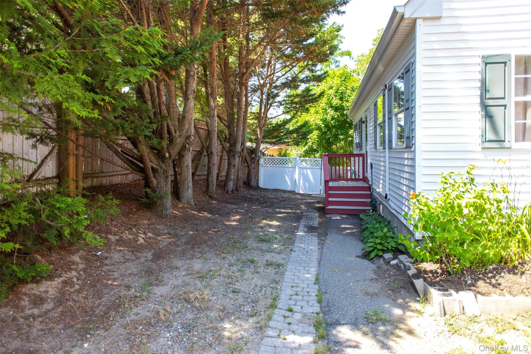 32 Birch Court, Riverhead, NY, 5 Bedrooms Bedrooms, 7 Rooms Rooms,2 BathroomsBathrooms,Residential,For Rent,Birch,0,1029093 32 Birch Court, Riverhead, NY, 5 Bedrooms Bedrooms, 7 Rooms Rooms,2 BathroomsBathrooms,Residential,For Rent,Birch,0,1029093